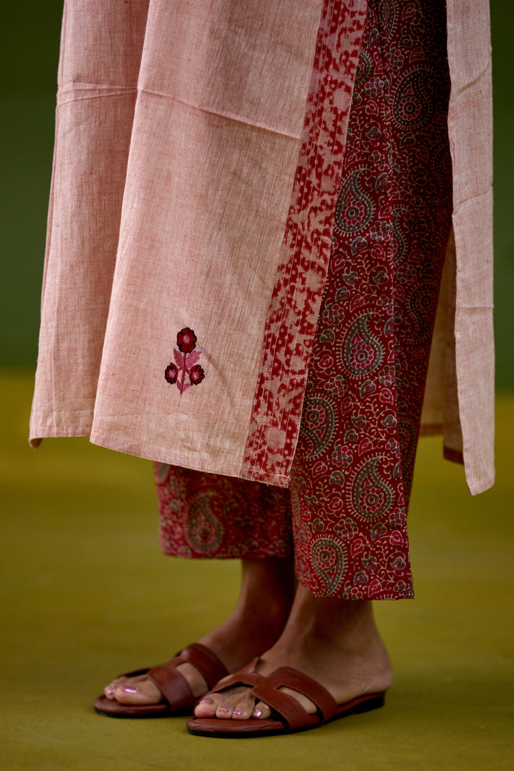 Reva Embroidered Malkha Handwoven Co-ord Set Light Pink