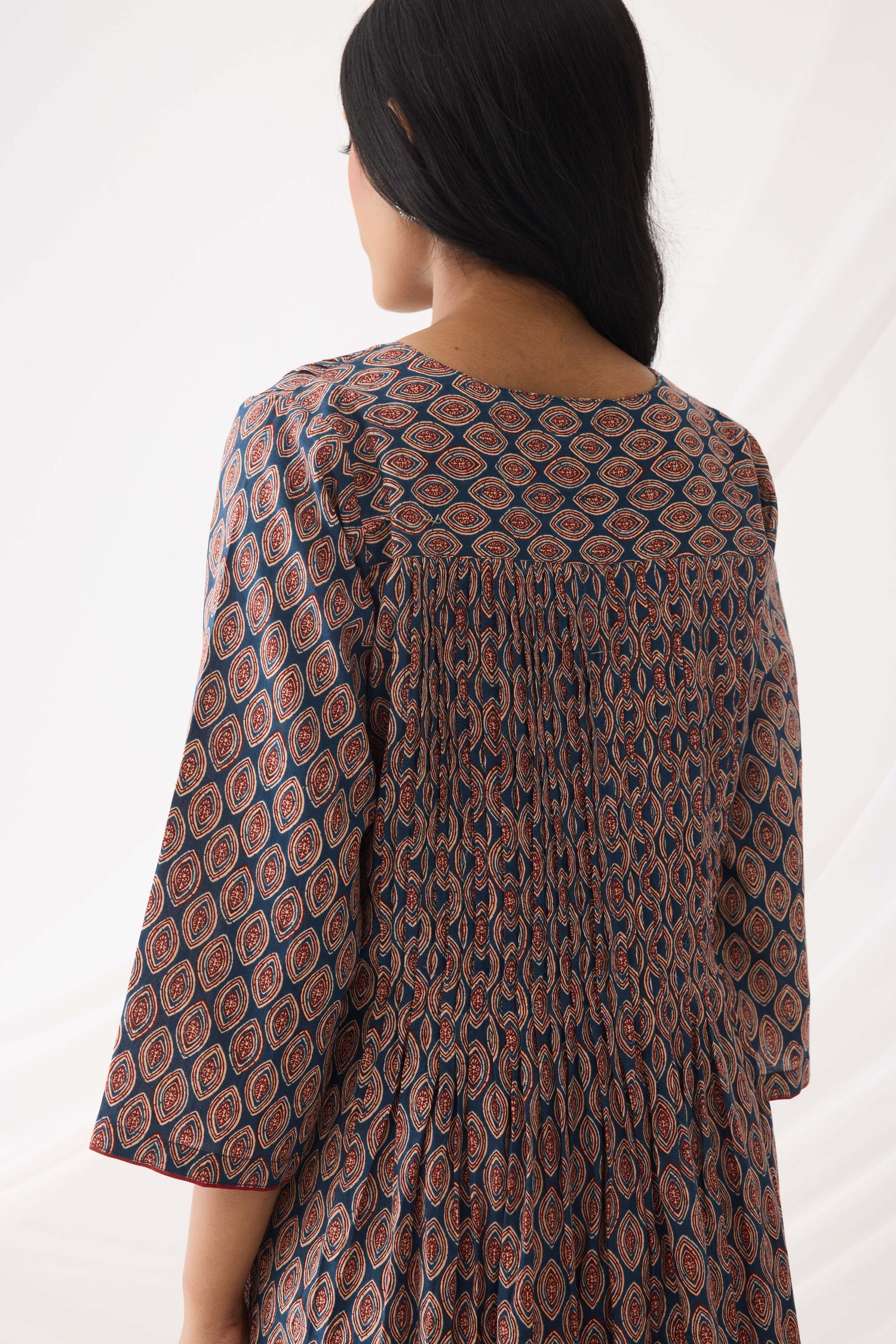 Leah Kurta Blue Rust (9964399788331)