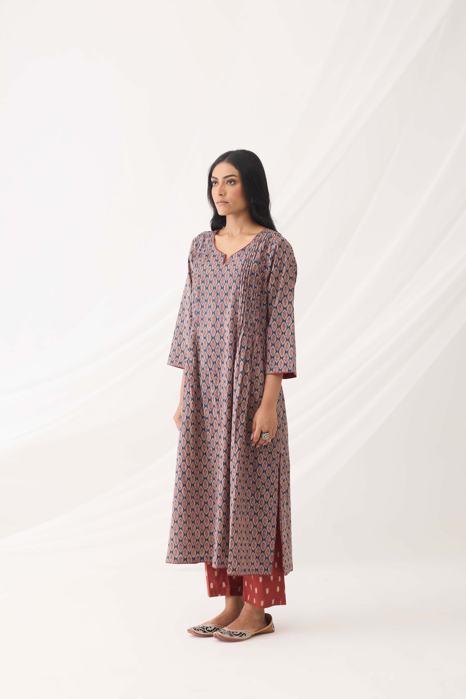 Leah Kurta Blue Rust (9964399788331)