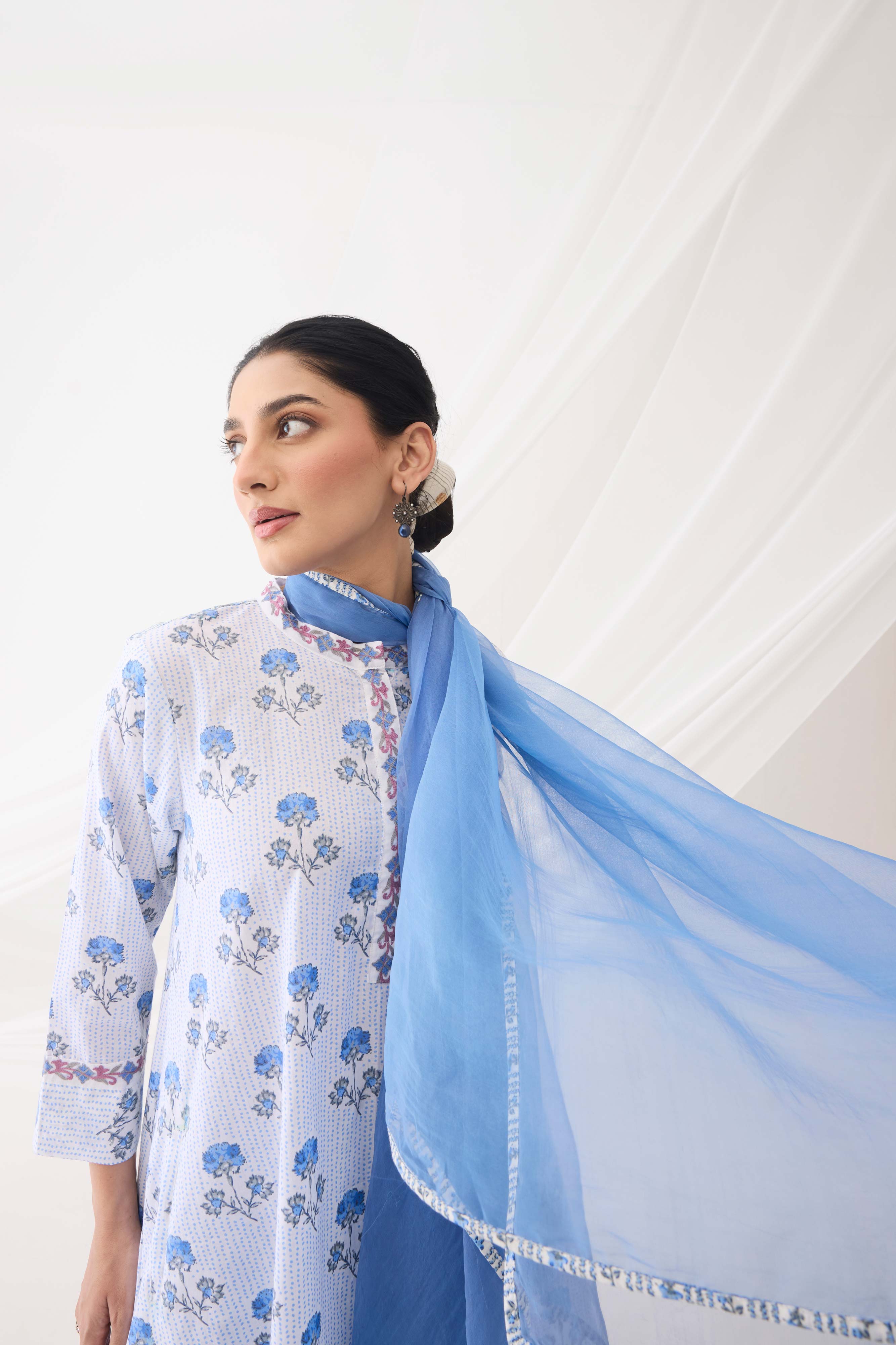 Myra Kurta White Blue (9964084363563)