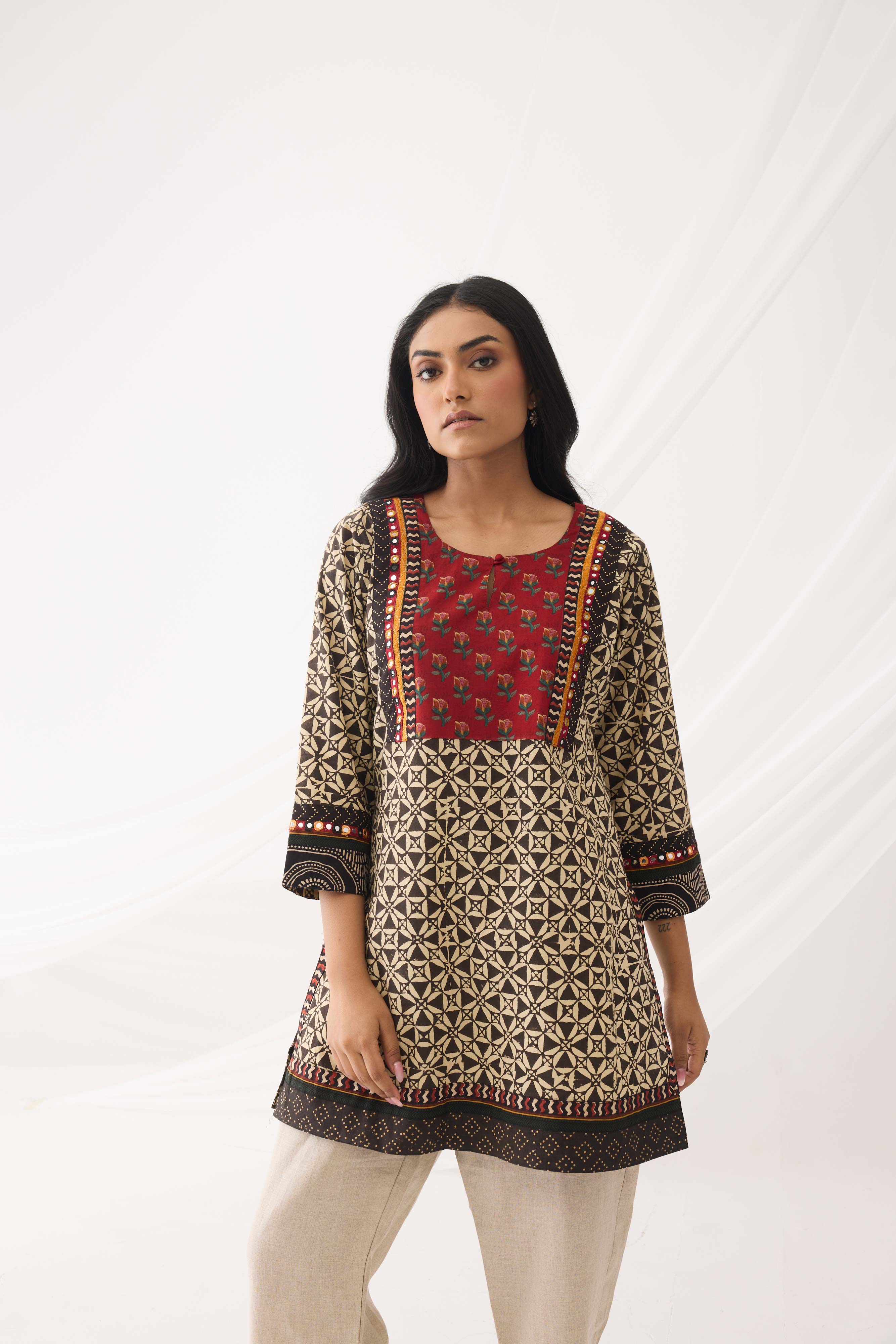 Rozana Kurti Black Off White (9967188345131)