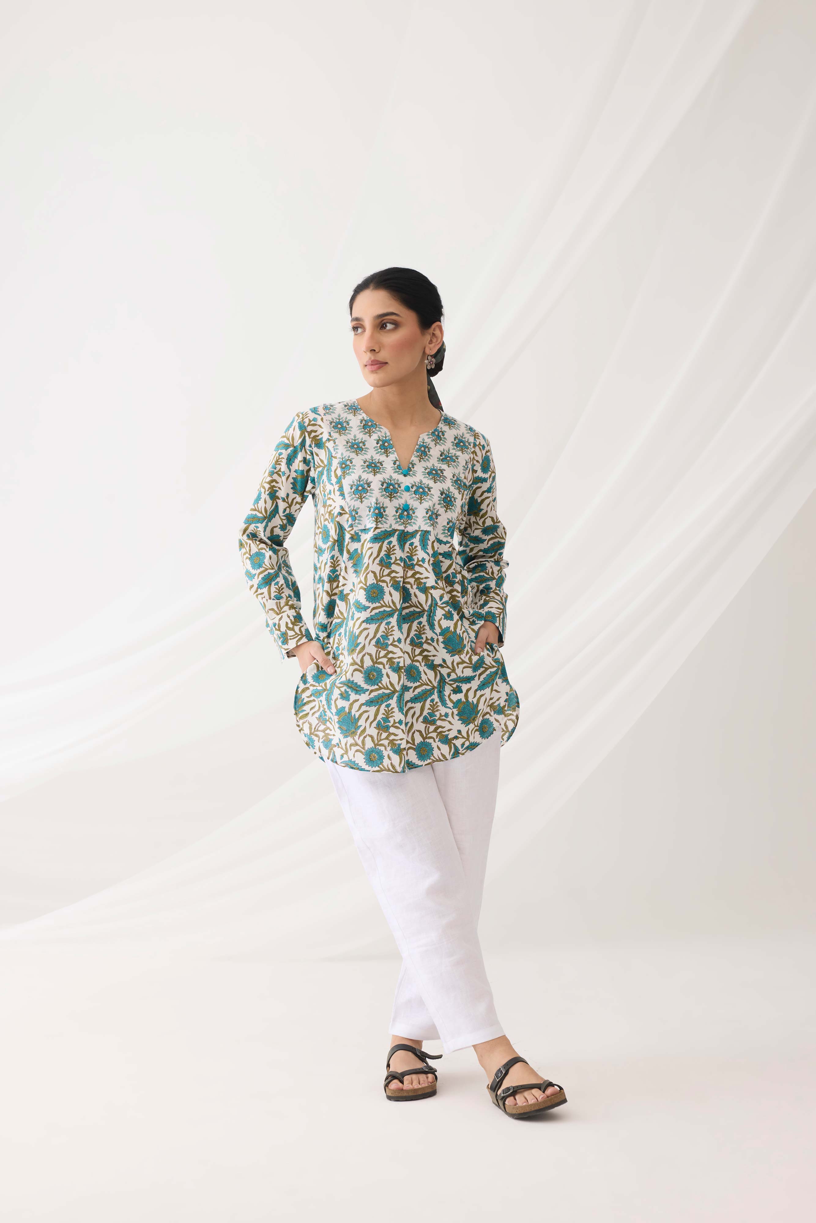 Surya Top White Blue (9964415680811)