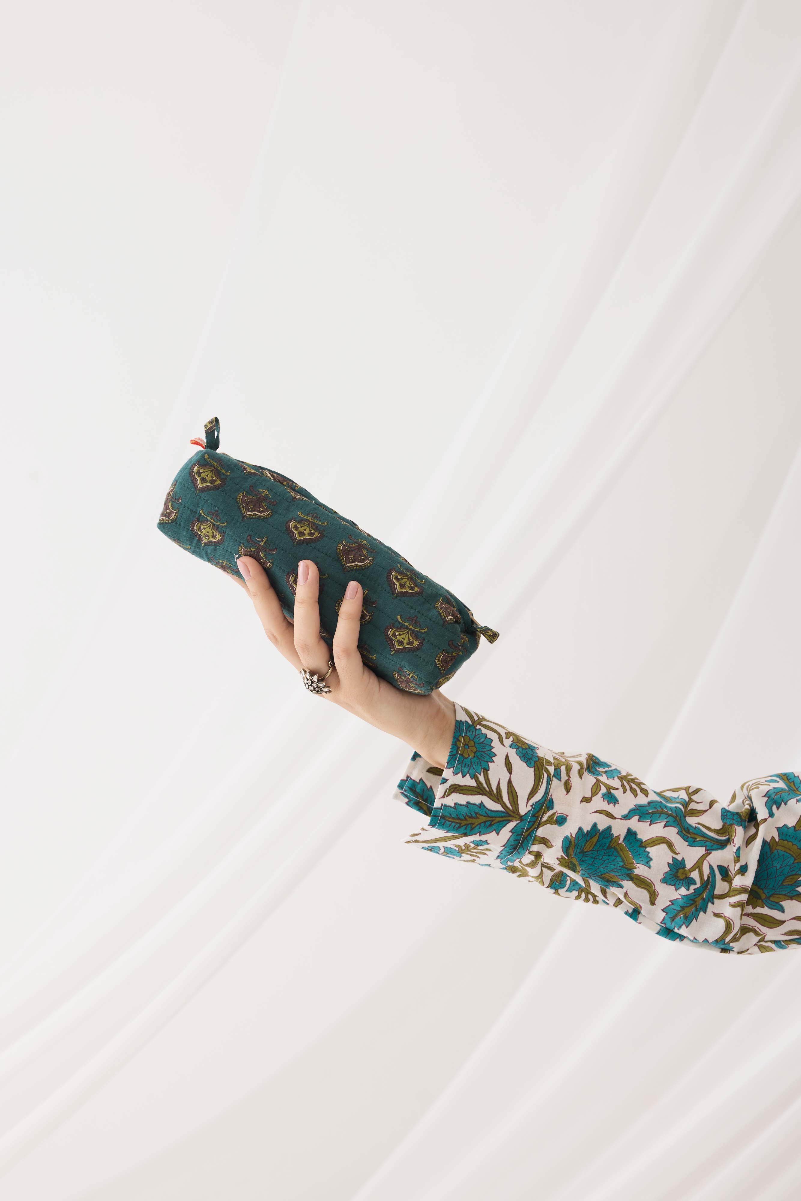 Pencil Pouch Bottle Green (9967436693803)