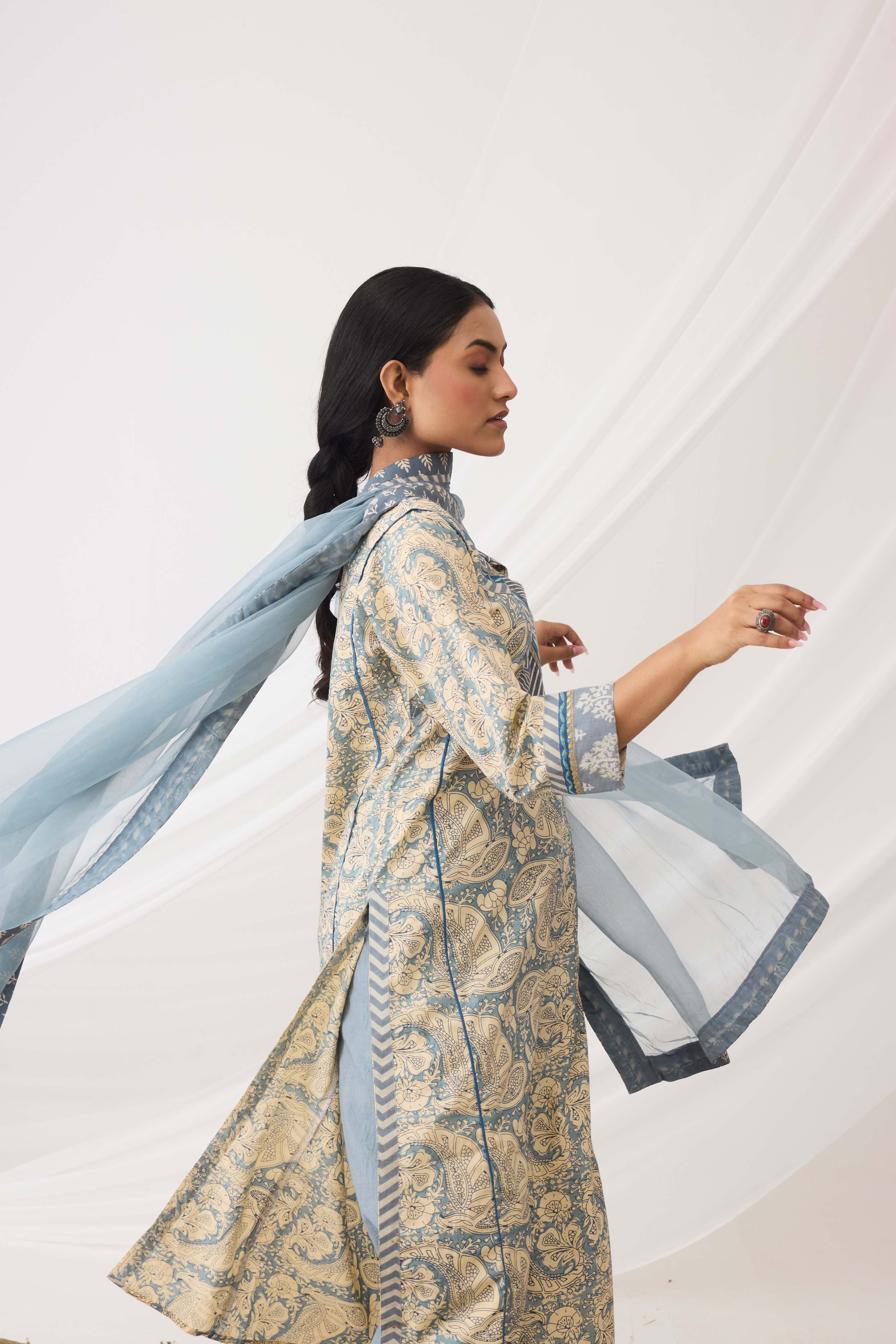 Medh Dupatta Light Grey (9963714380075)