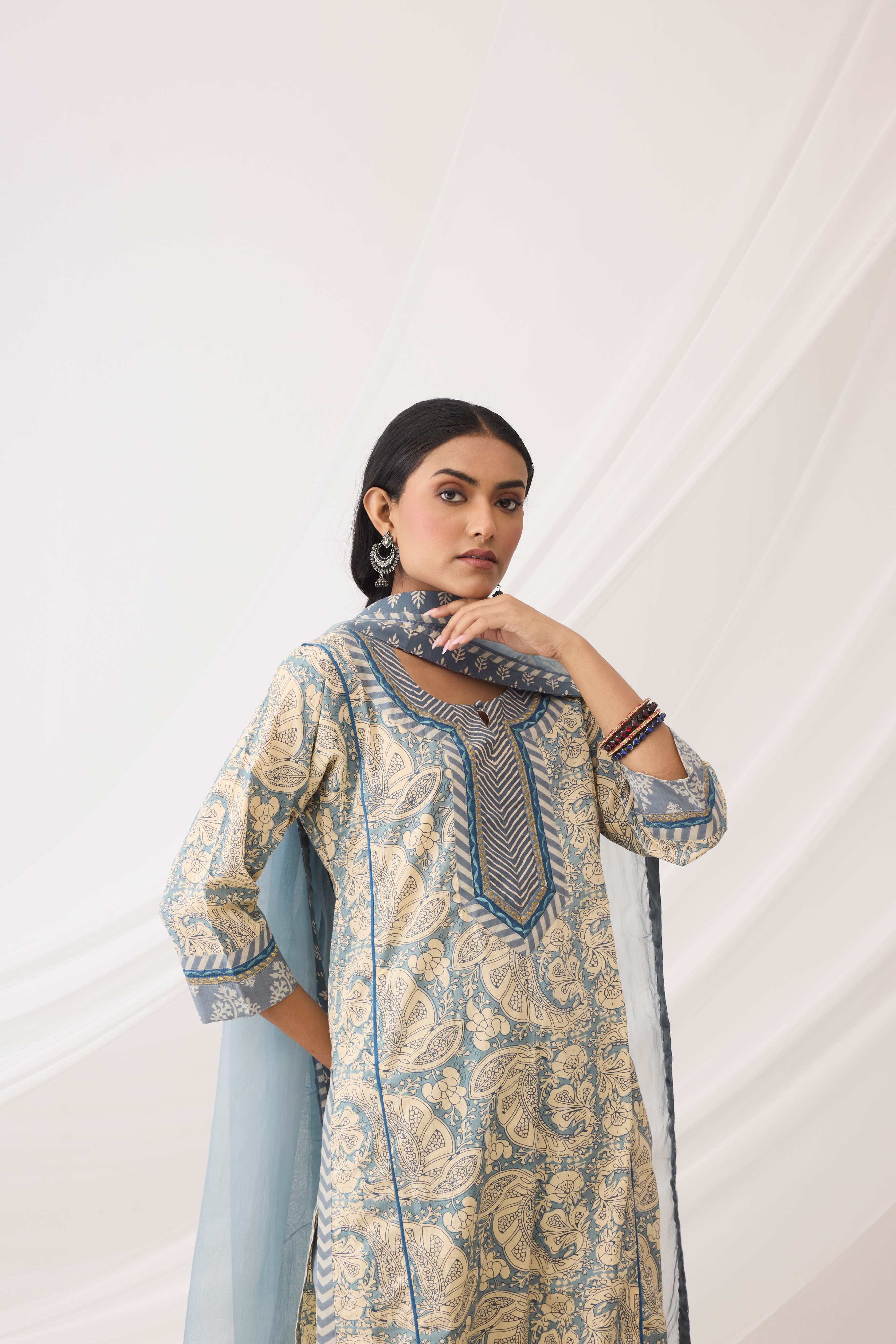 Medh Dupatta Light Grey (9963714380075)