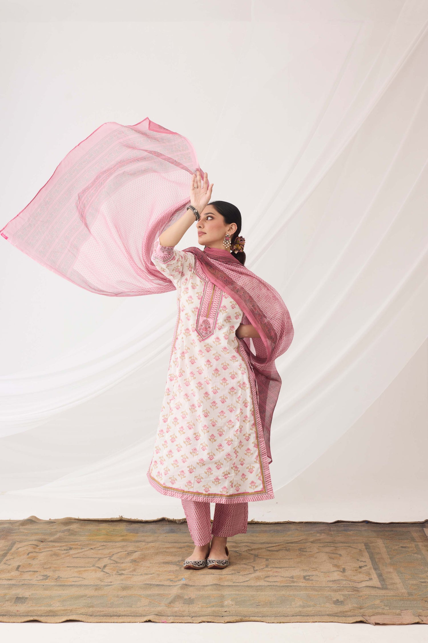 Printed  Dupatta Light Pink (9967430369579)