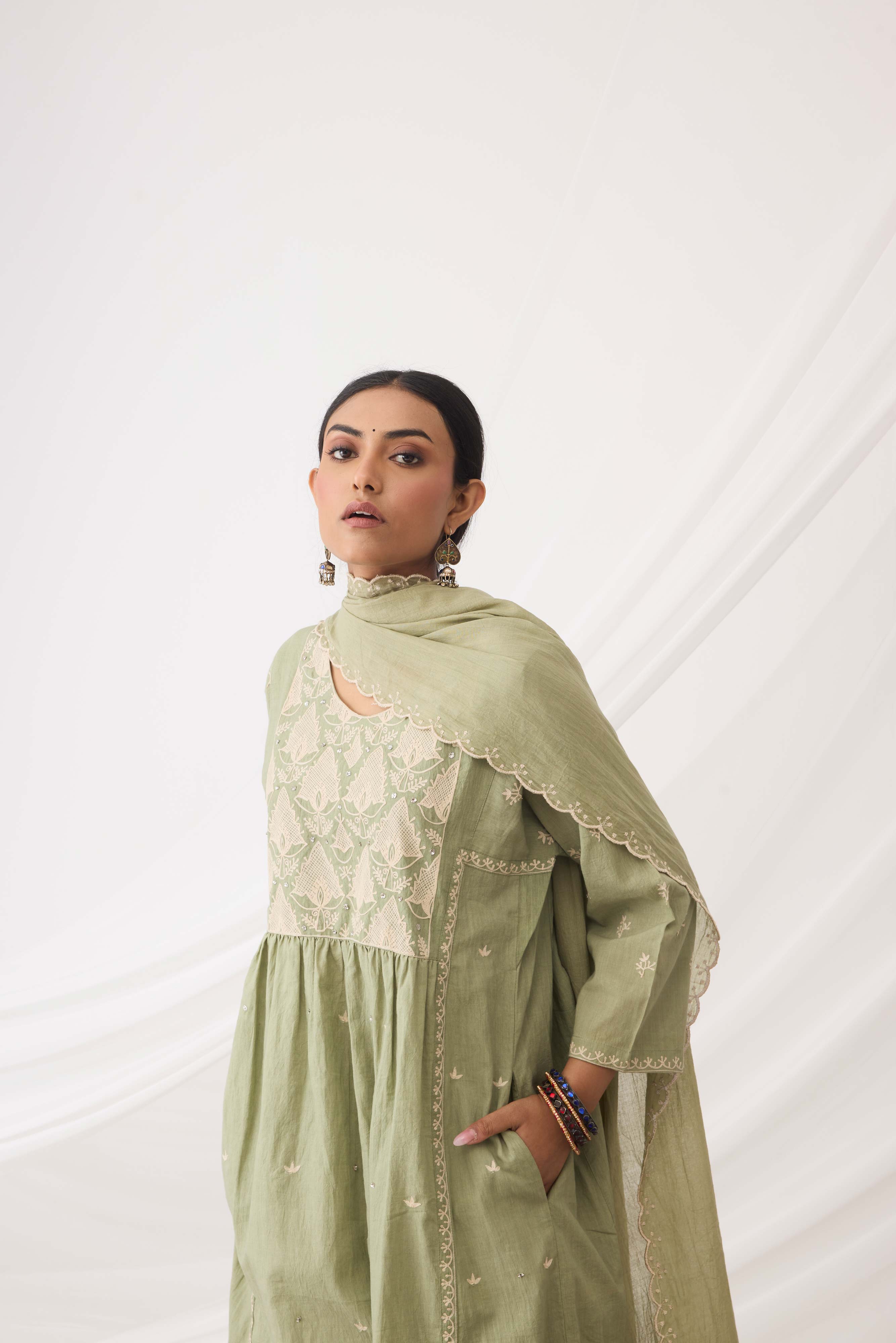 Meera Kurta Pista Green (9963482906923)