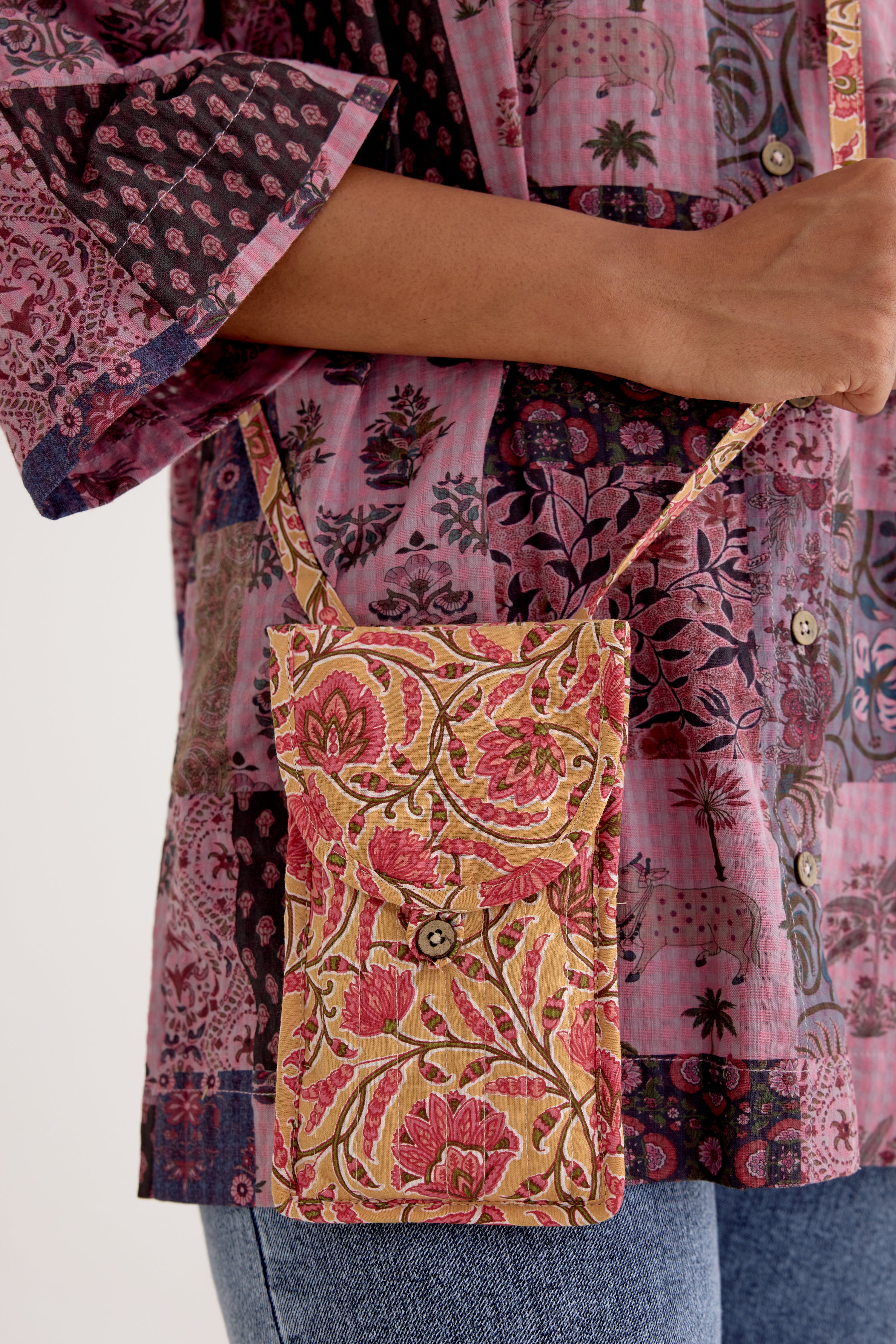 Mobile Pouch Light Yellow (10040365121835)