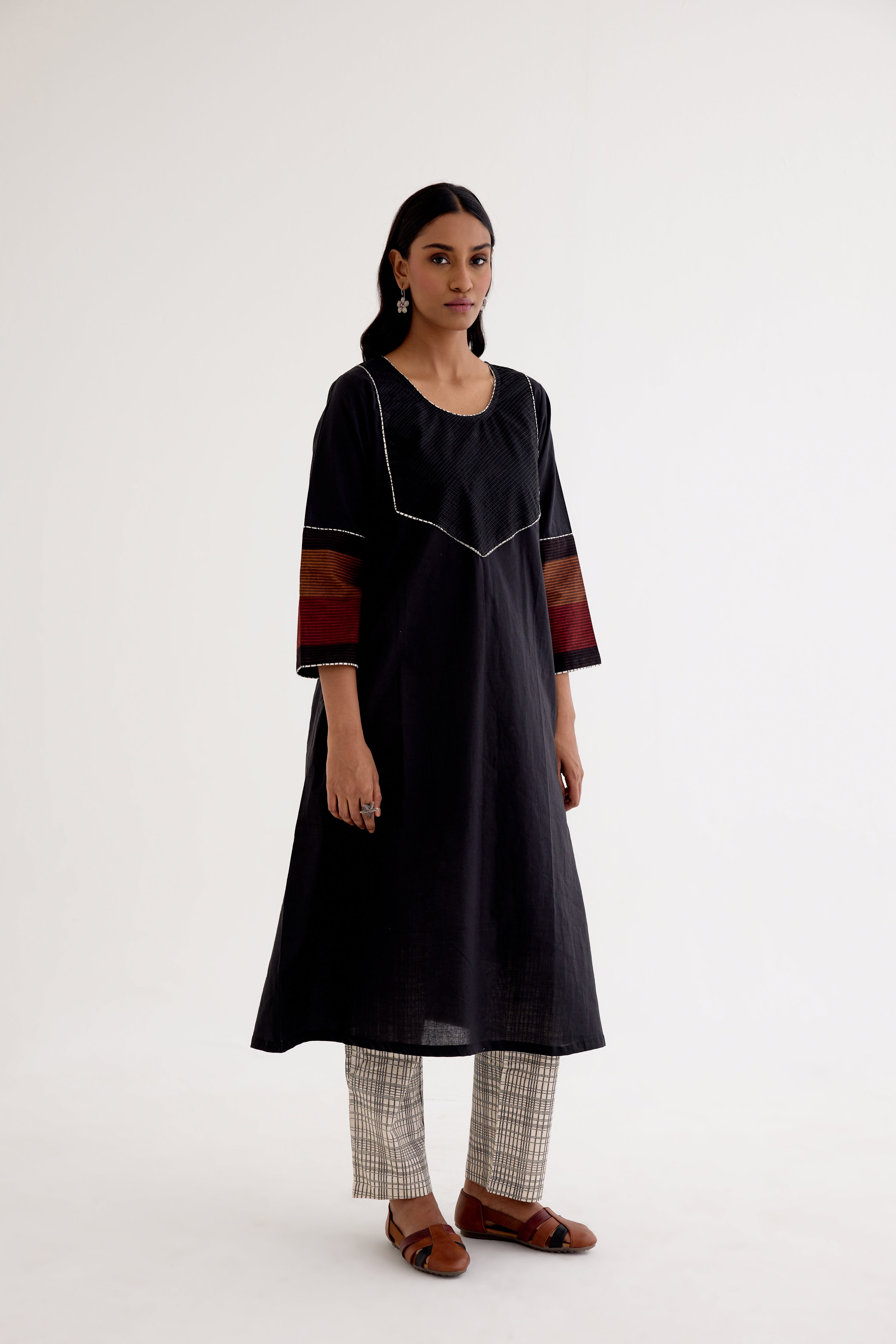 Kaia Kurta Black (10040139350315)