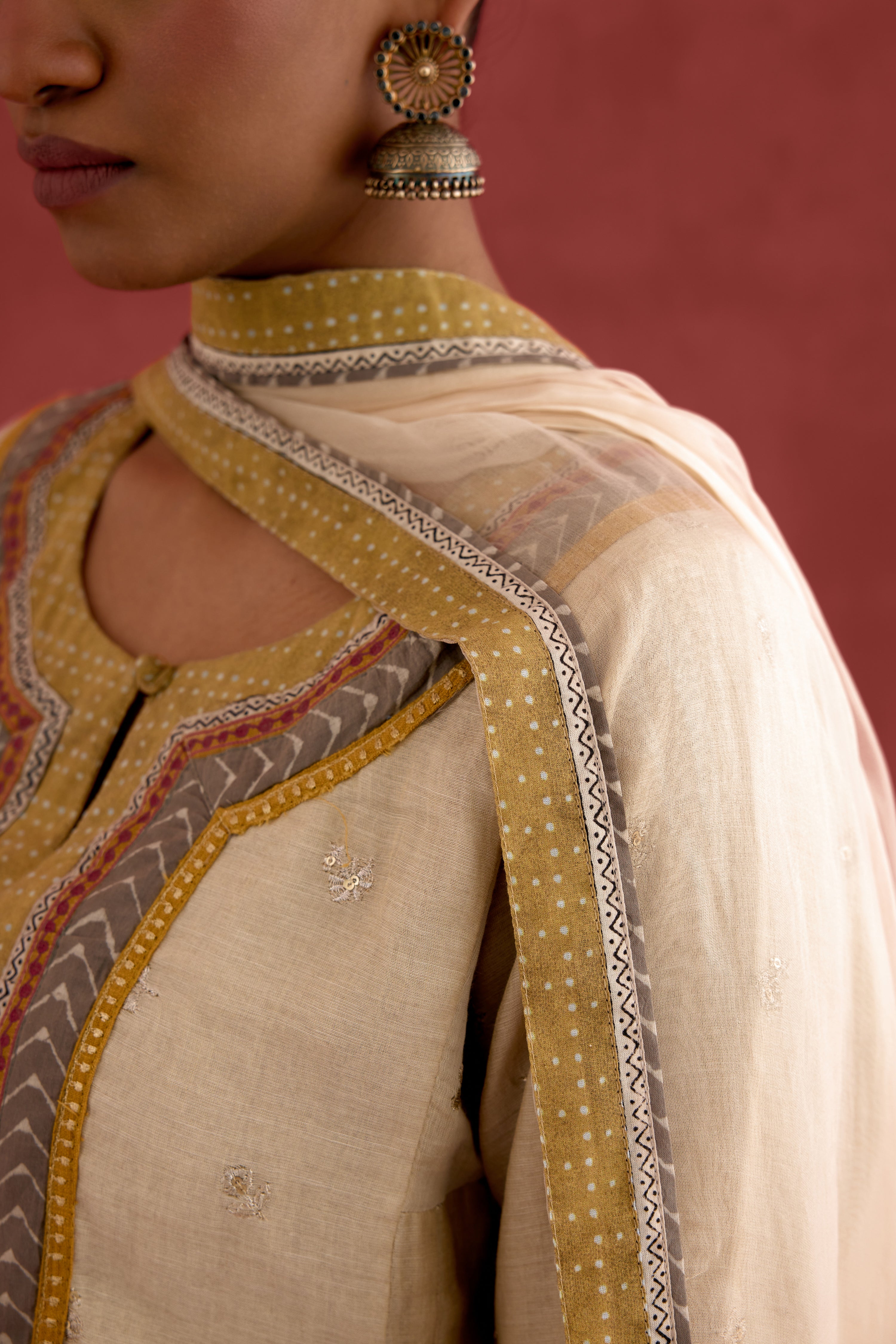 Medh Dupatta Cream (10039358193963)