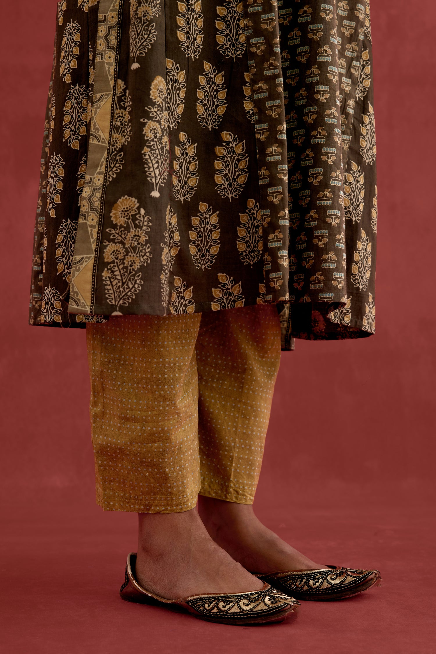 Ananya Pant Ochre (10039354523947)