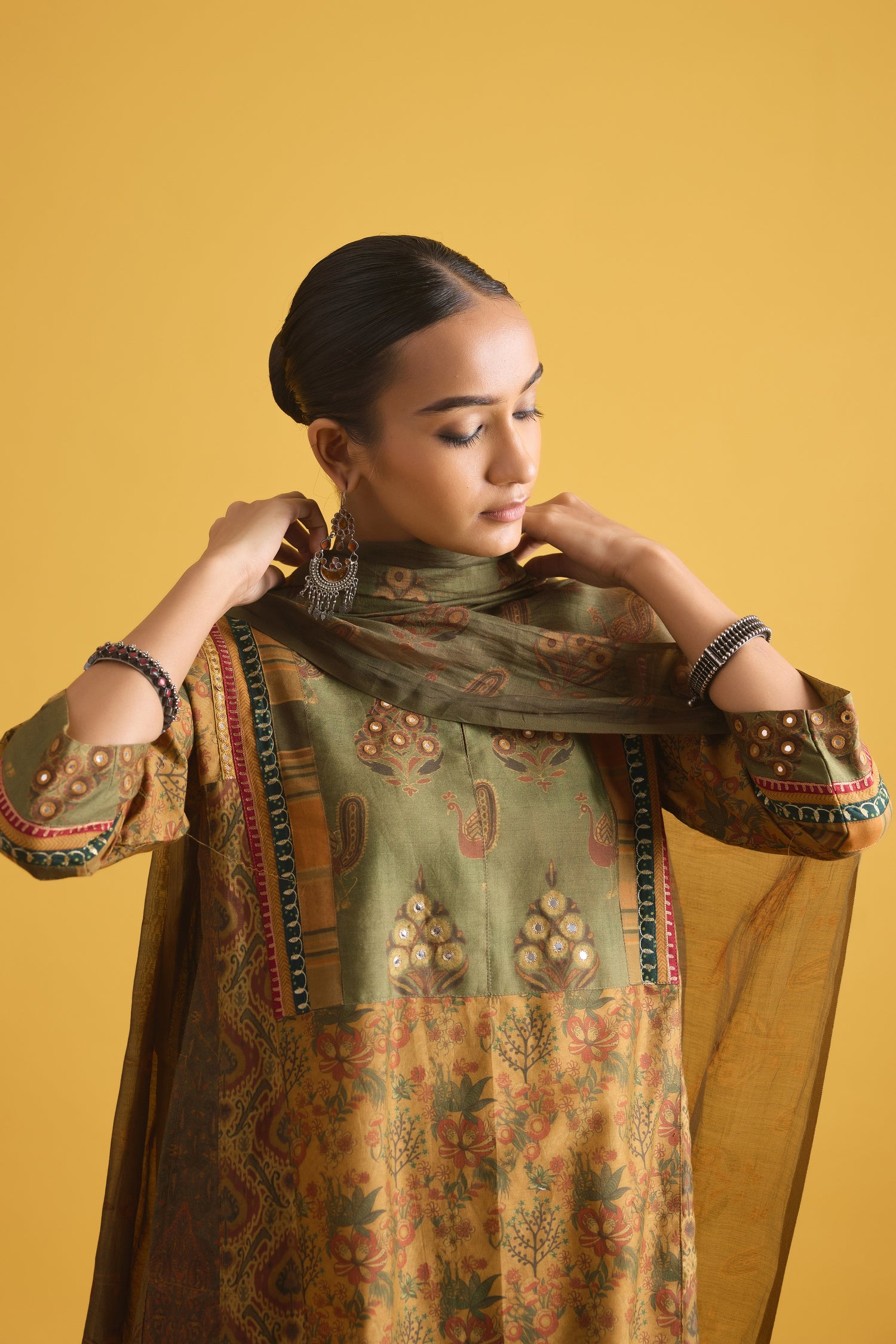 Adya Kurta Mustard Green Sampada Adya Kurta Mustard Green Sampada
