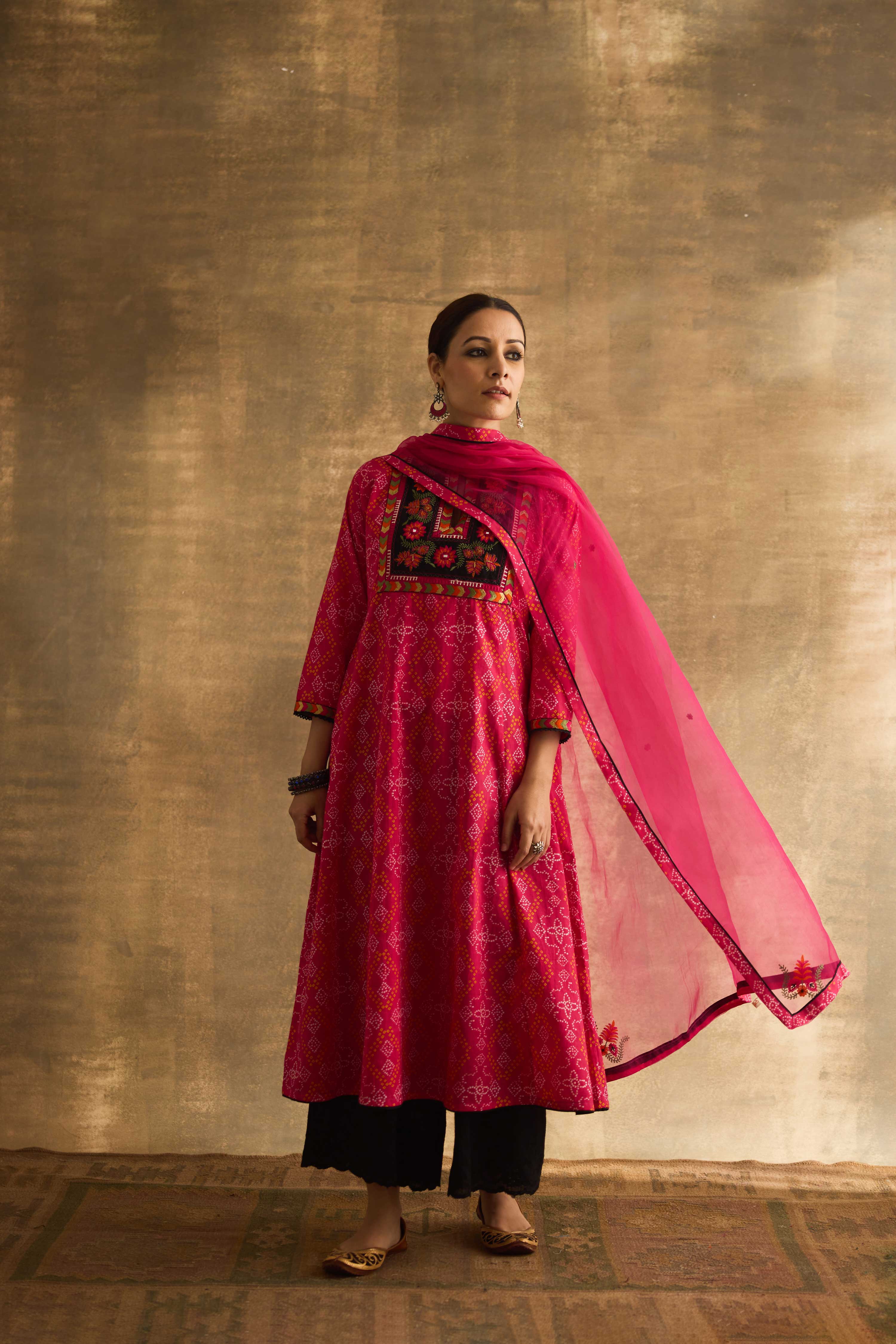 Neera Dupatta Pink (9886512578859)