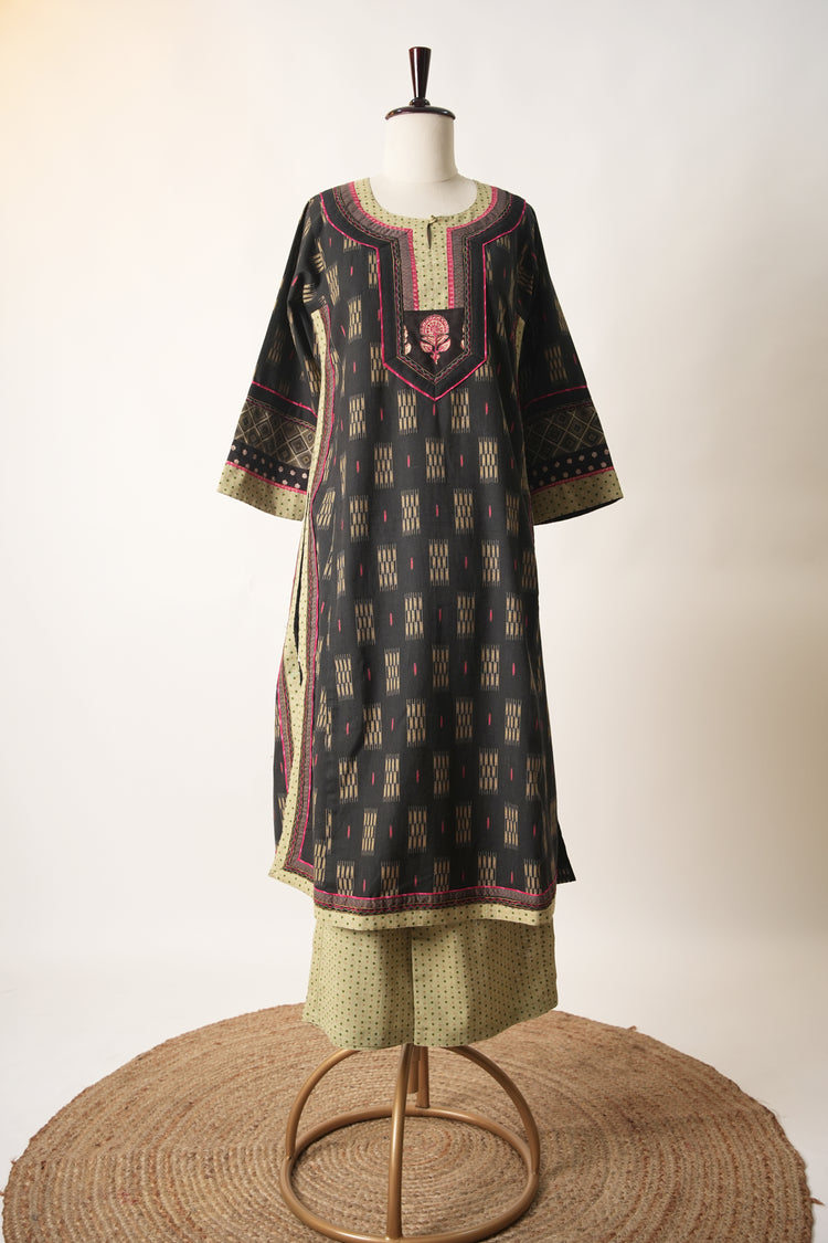 Anu Ikkat Cotton Slub Kurta Black