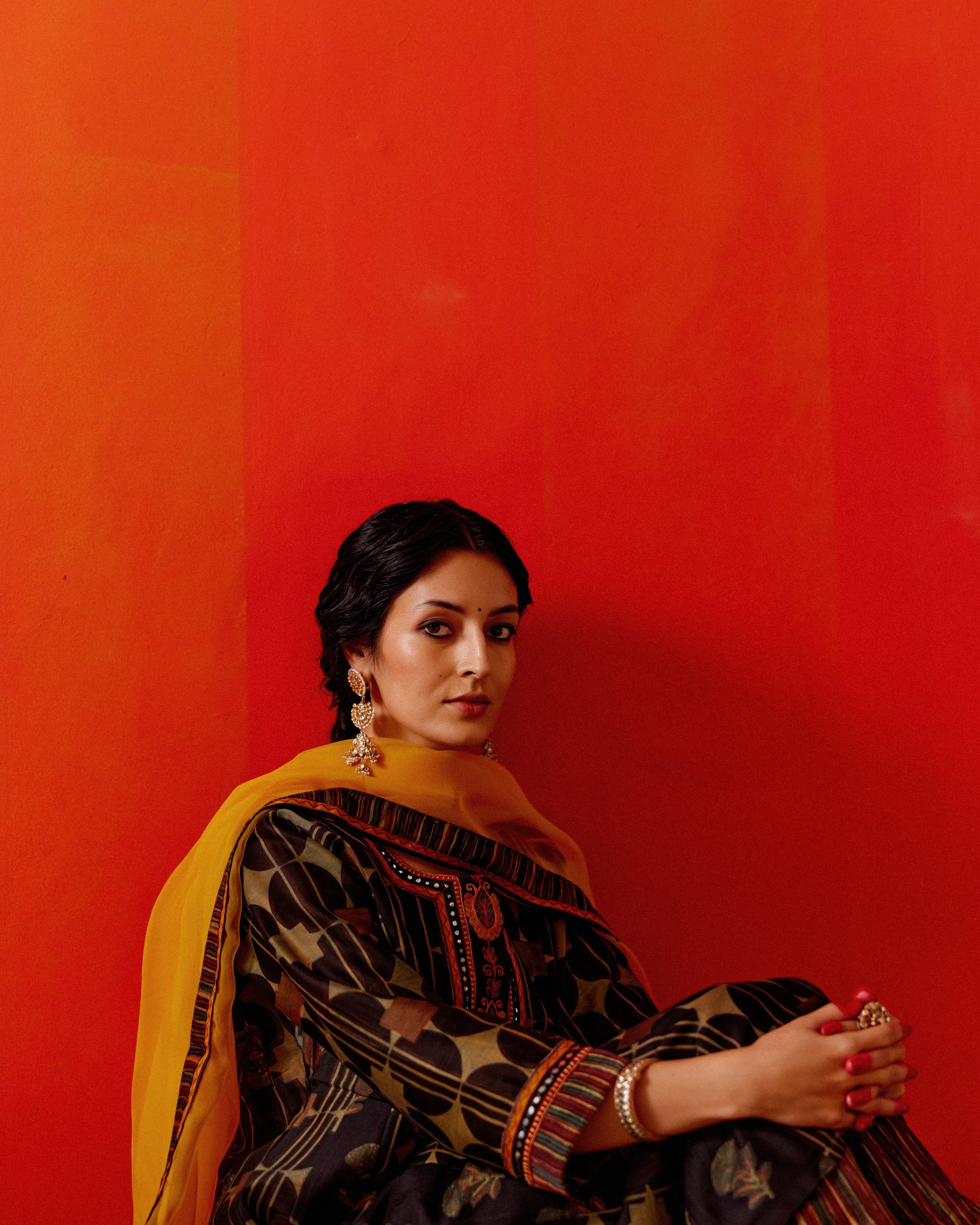 Choga Kurta Black Beige (8810196369707)