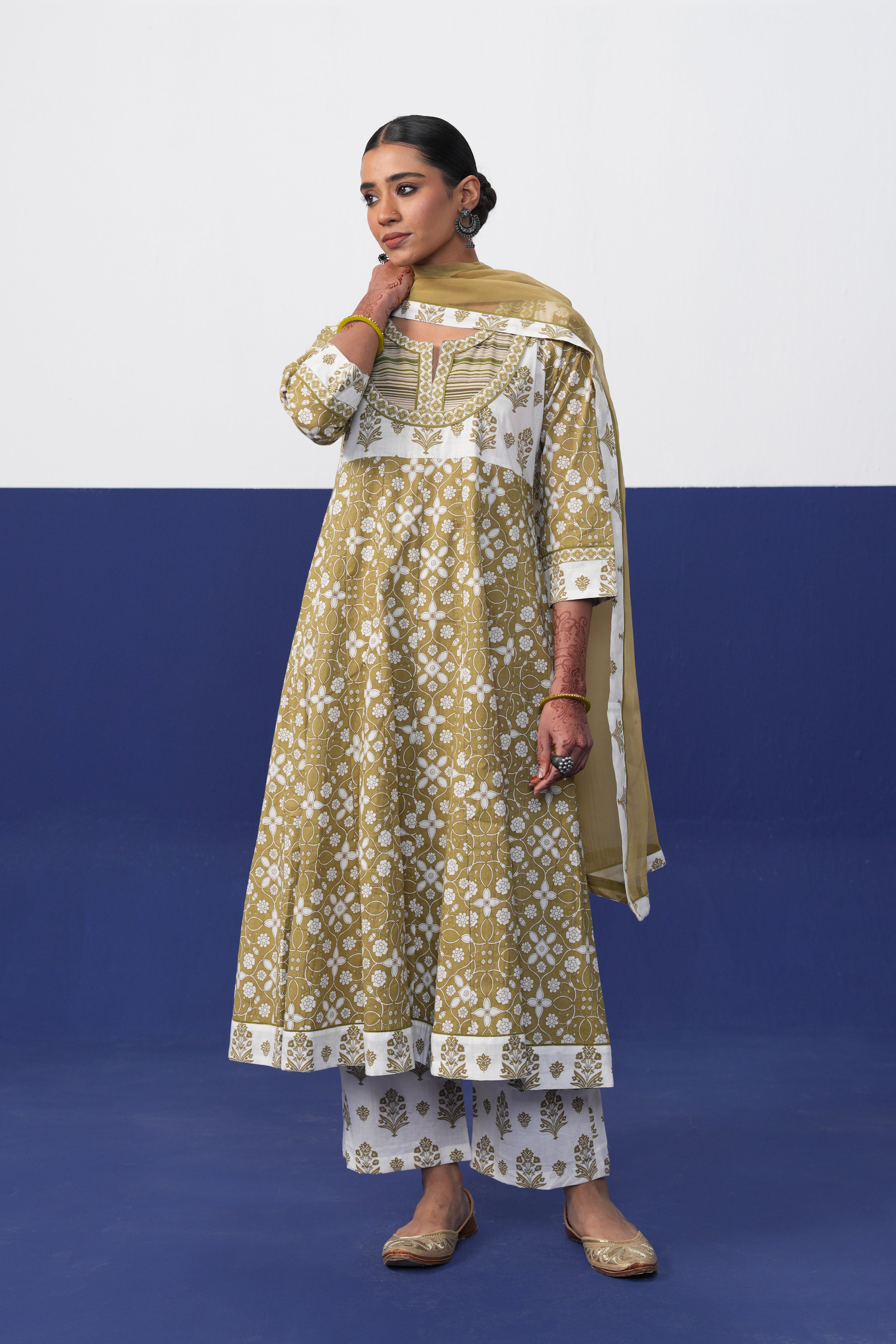 Medh Dupatta Olive Green