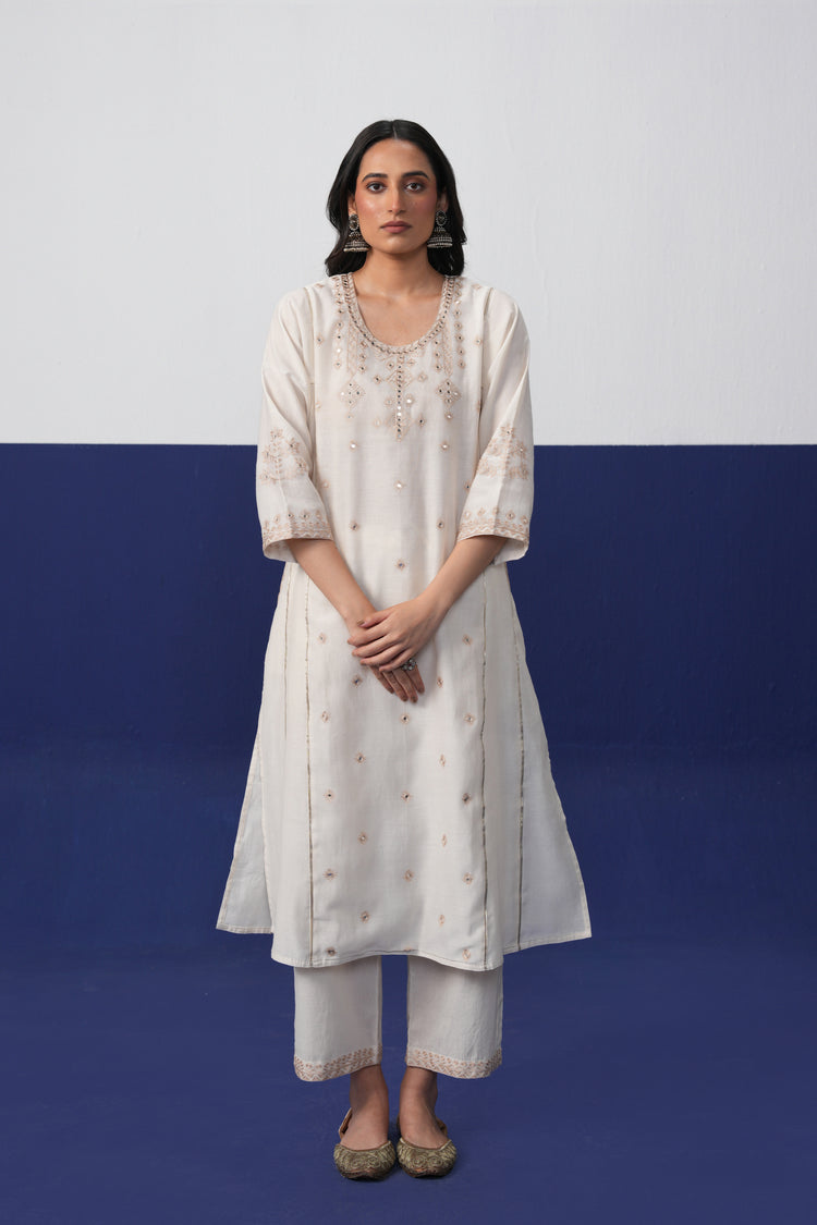 Tulsi Chanderi Embroidered Kurta Cream