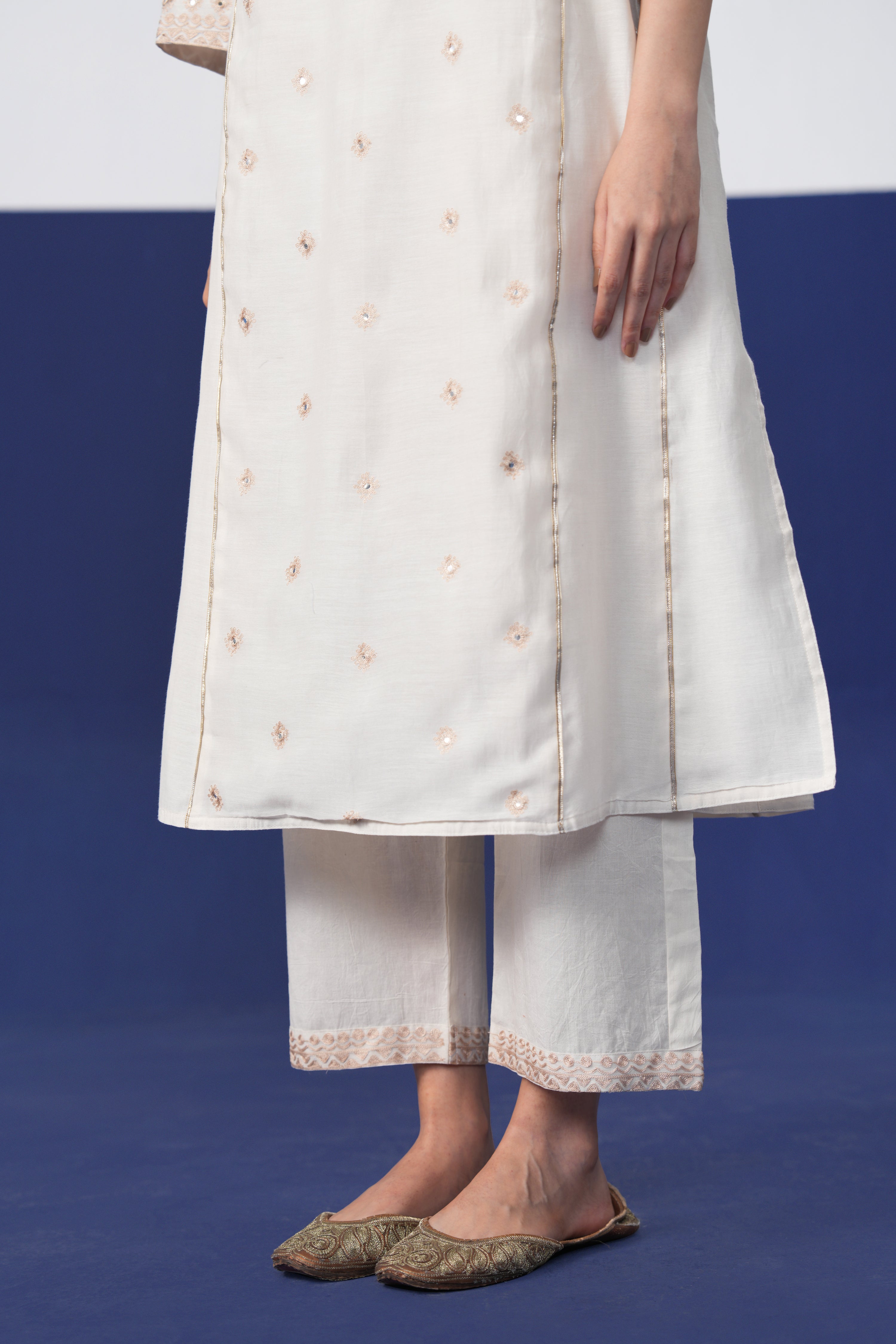 Tulsi Pant Cream