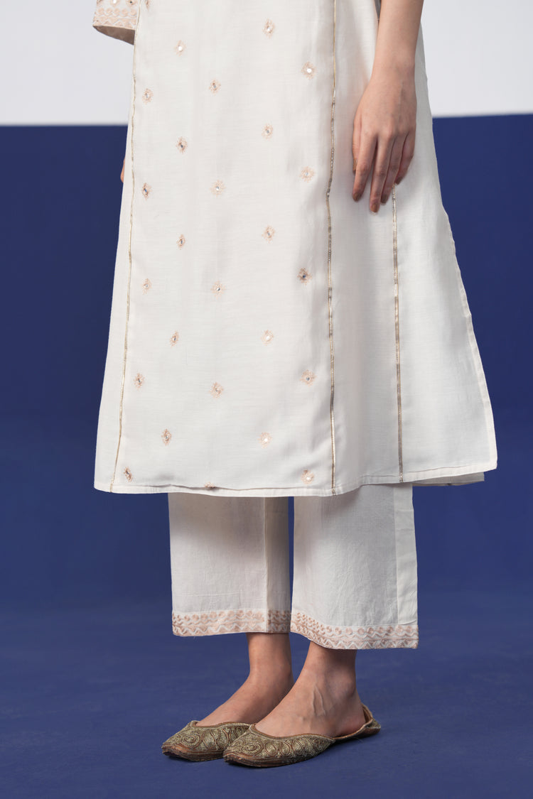 Tulsi Pant Cream