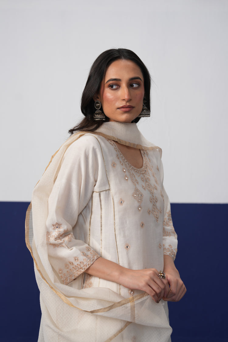 Tulsi Chanderi Embroidered Kurta Cream