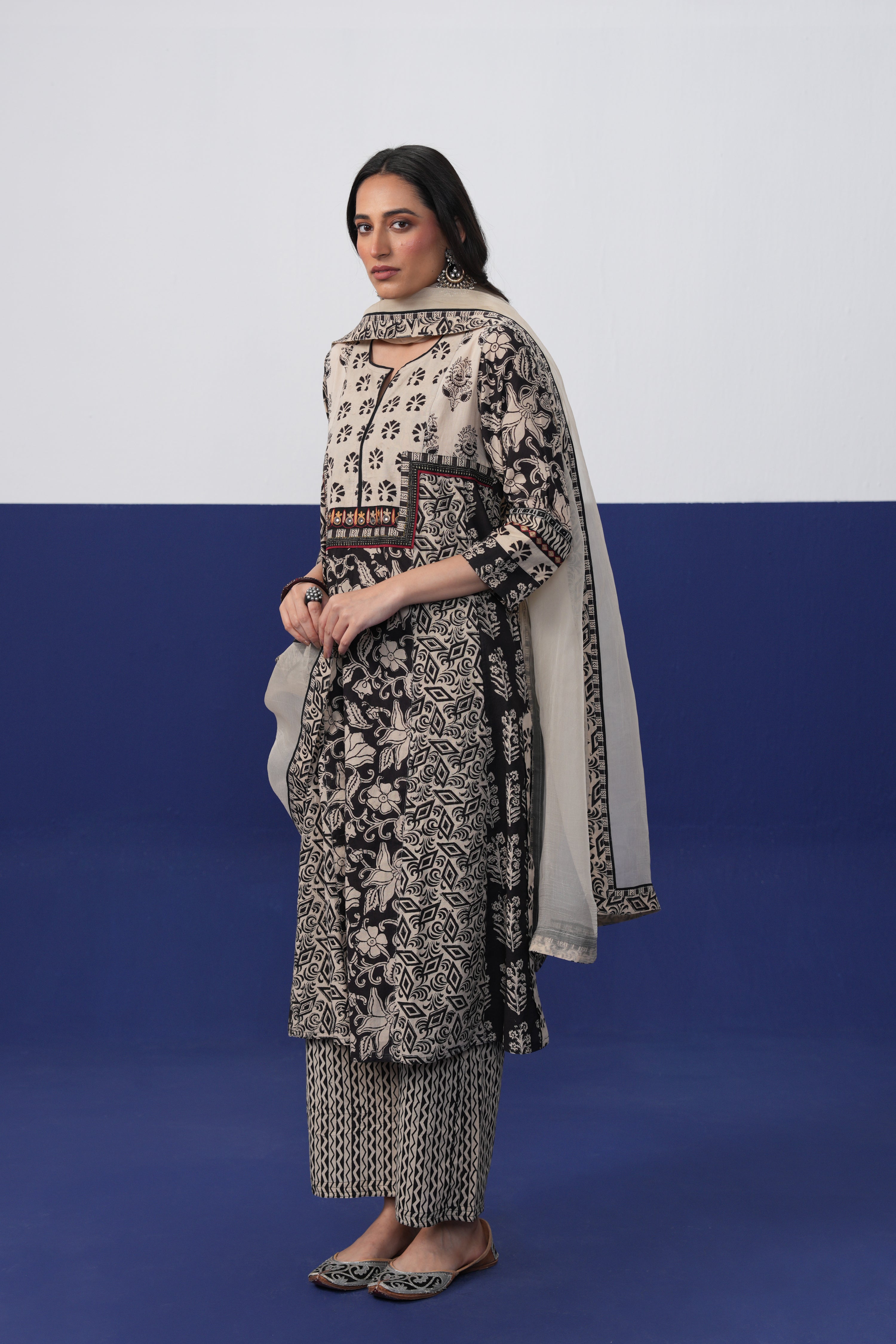 Rozana Pant Beige
