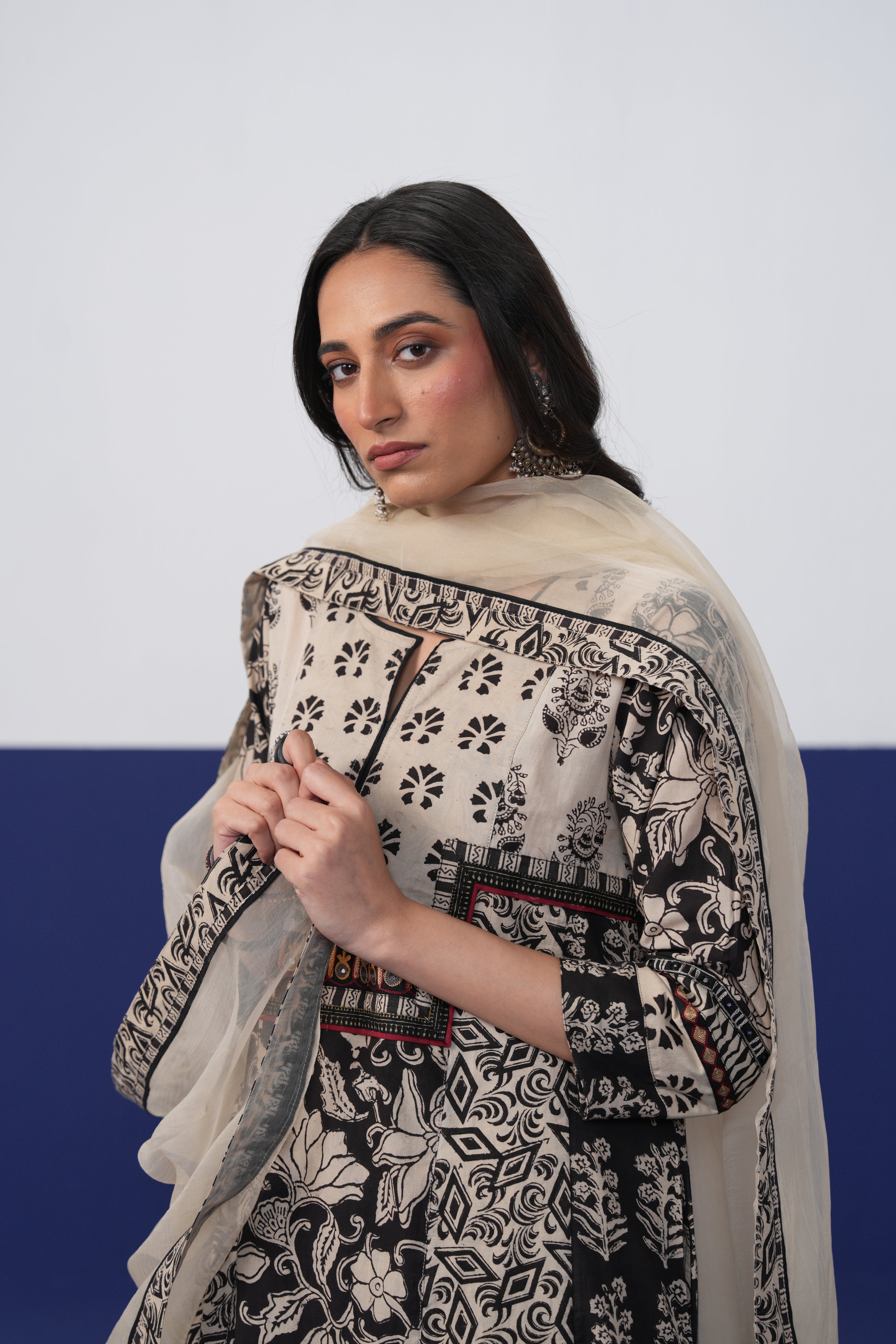 Medh Dupatta Beige