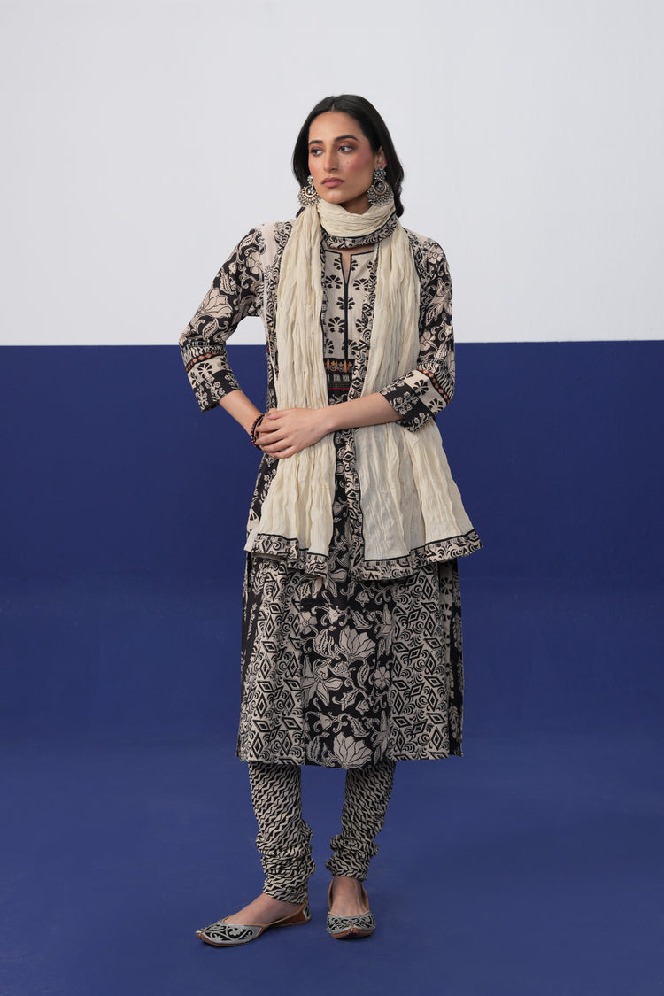 Ojas Cotton Printed Kurta Black Off White