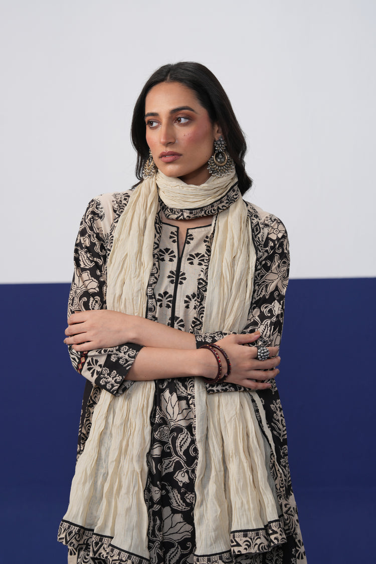 Ojas Cotton Printed Kurta Black Off White
