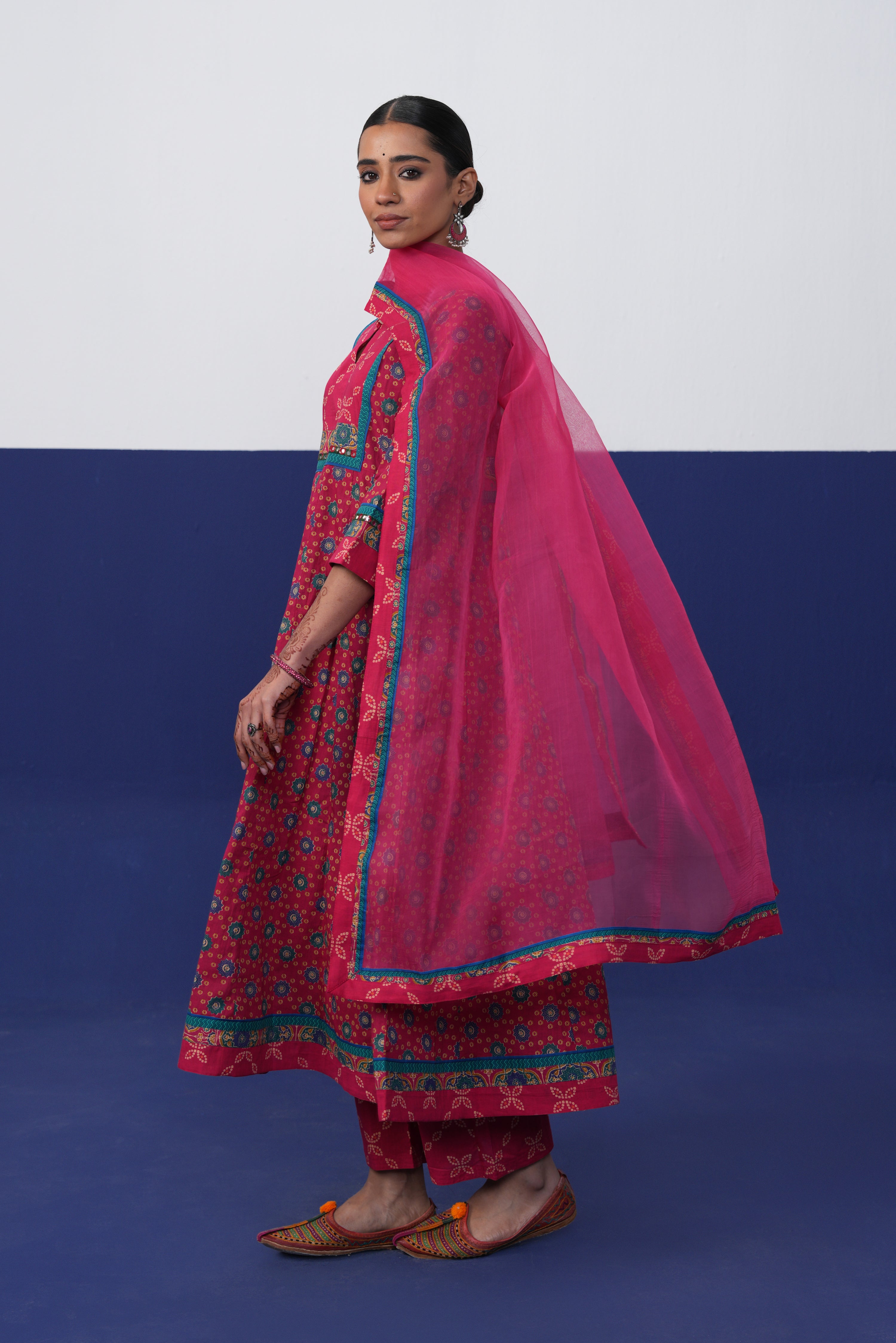 Medh Dupatta Pink