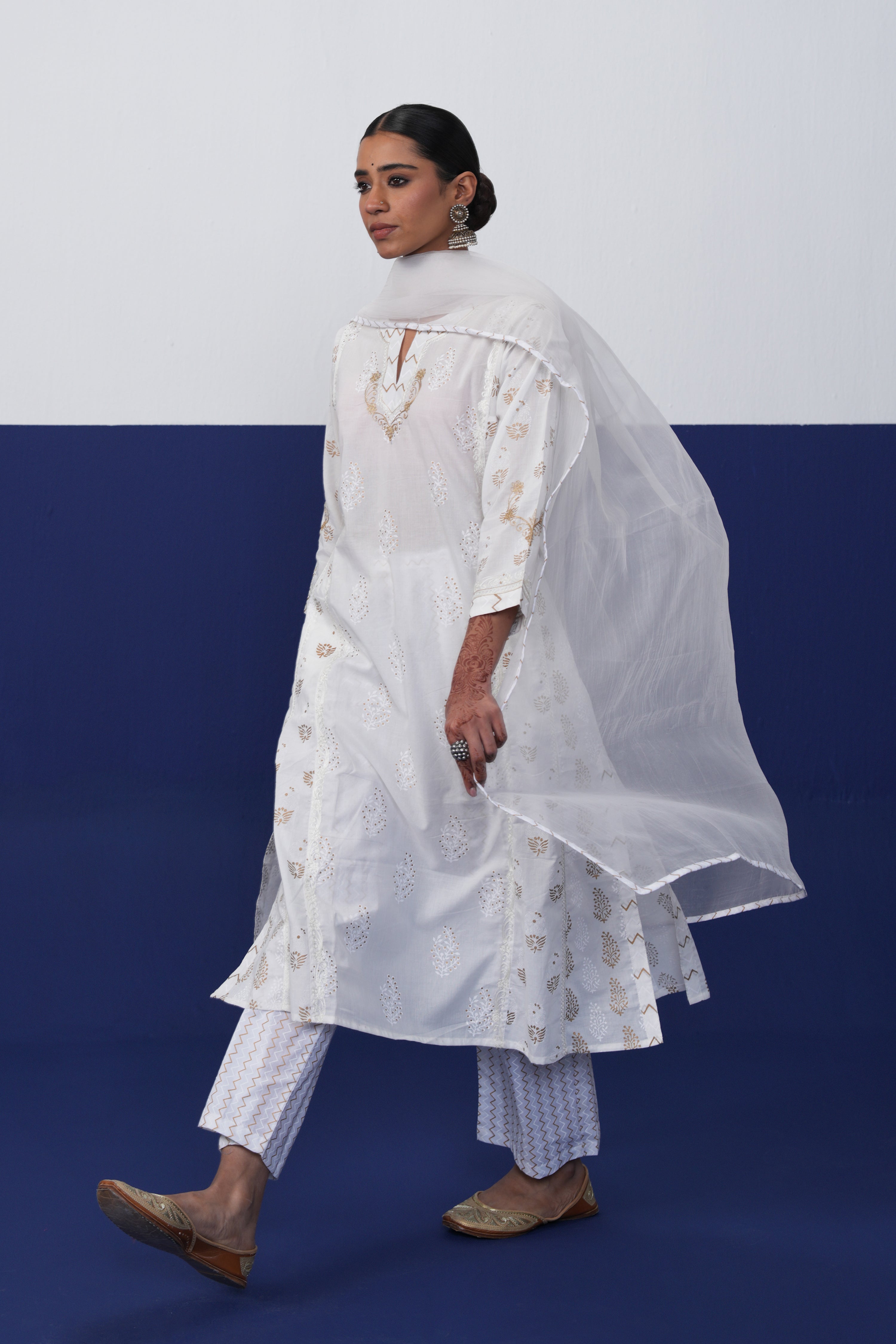 Rozana Pant Cream Gold