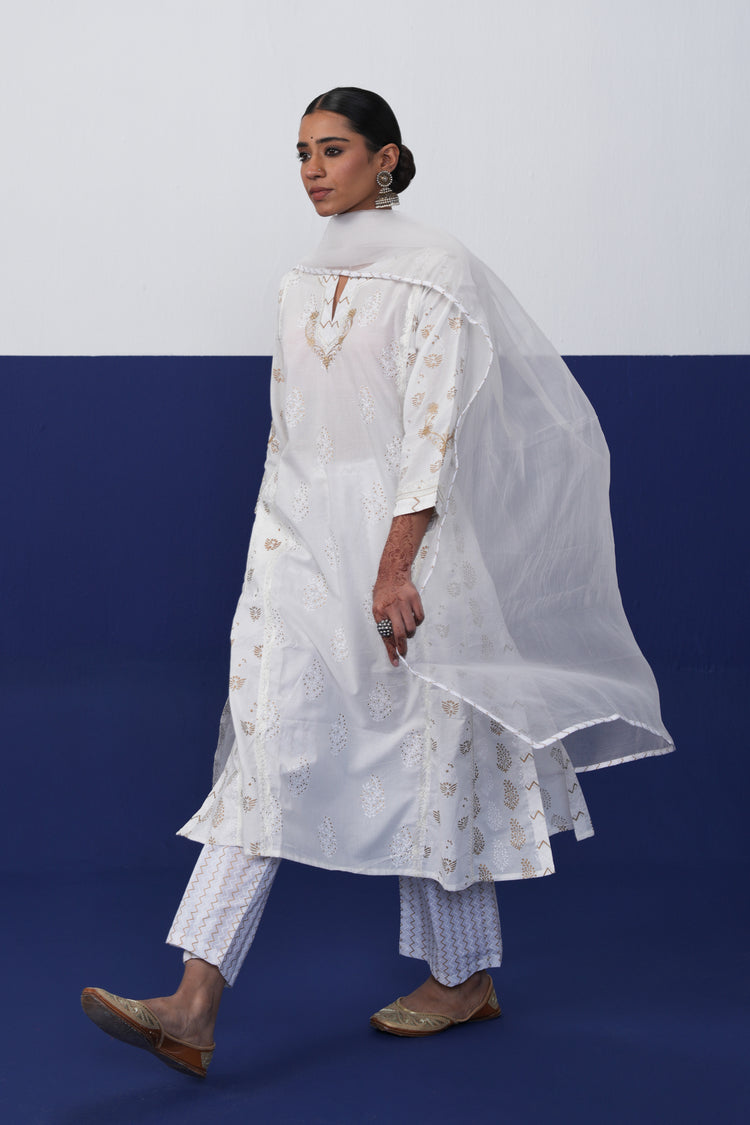Medh Dupatta Cream