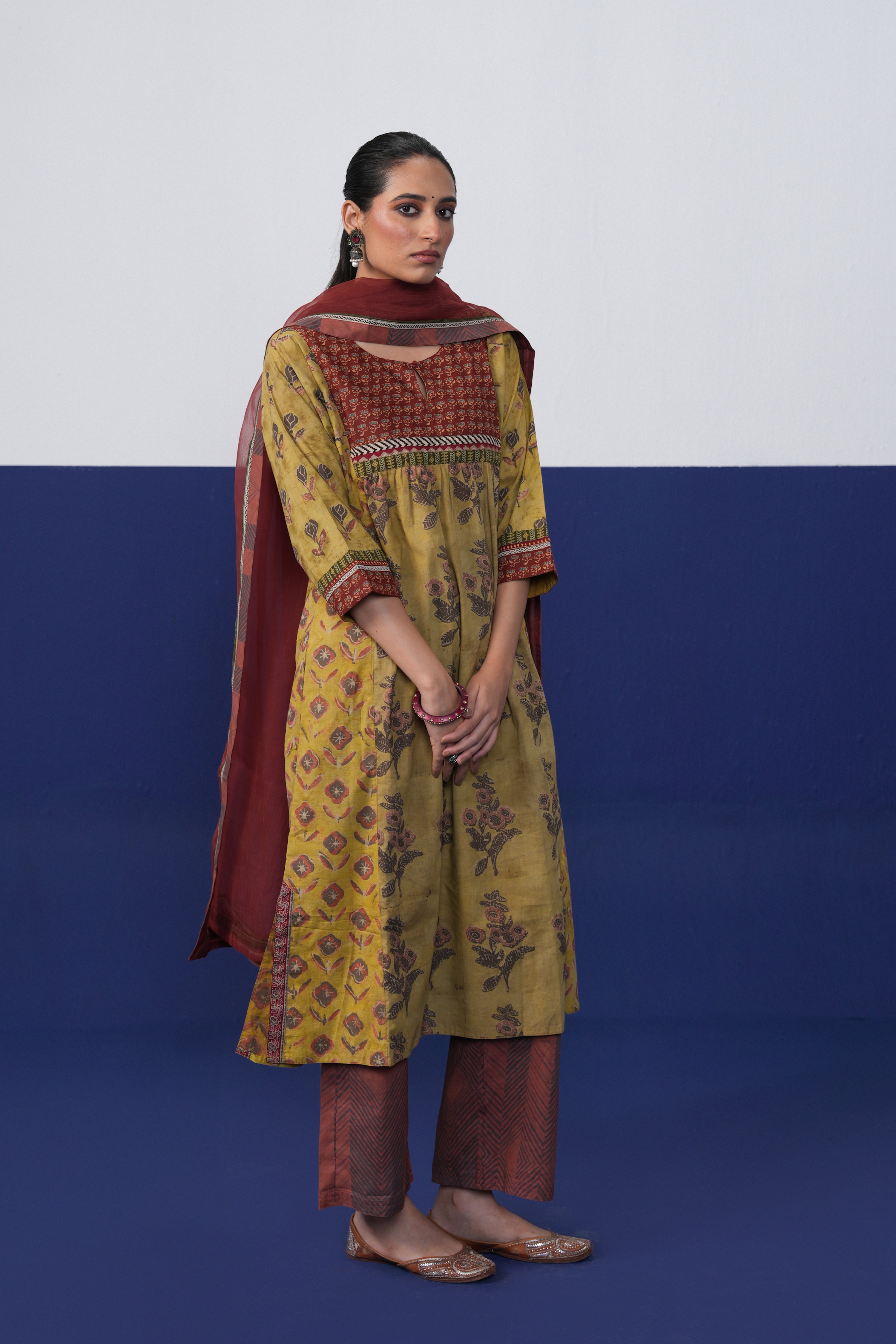 Medh Dupatta Maroon