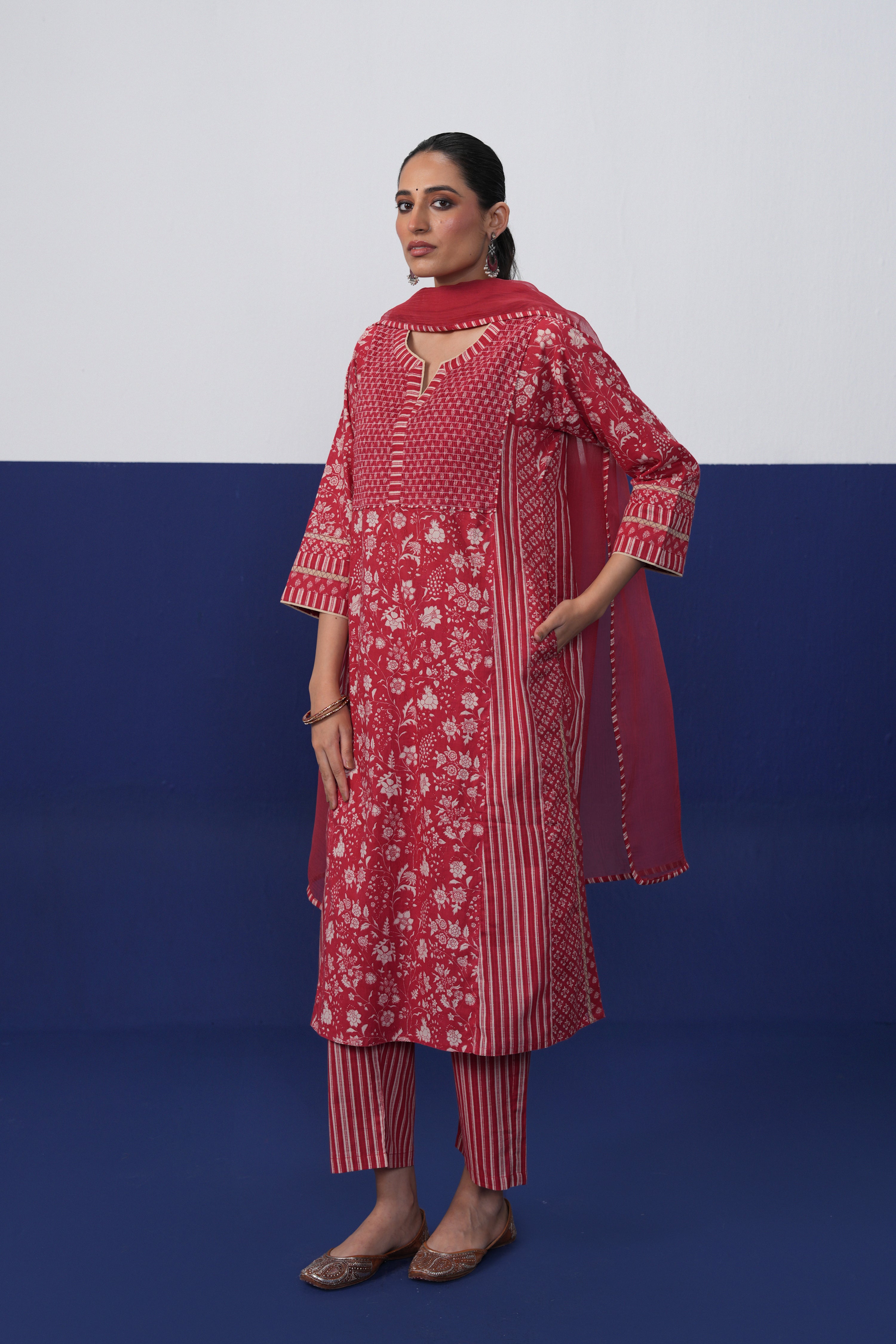 Tulsi Dupatta Red