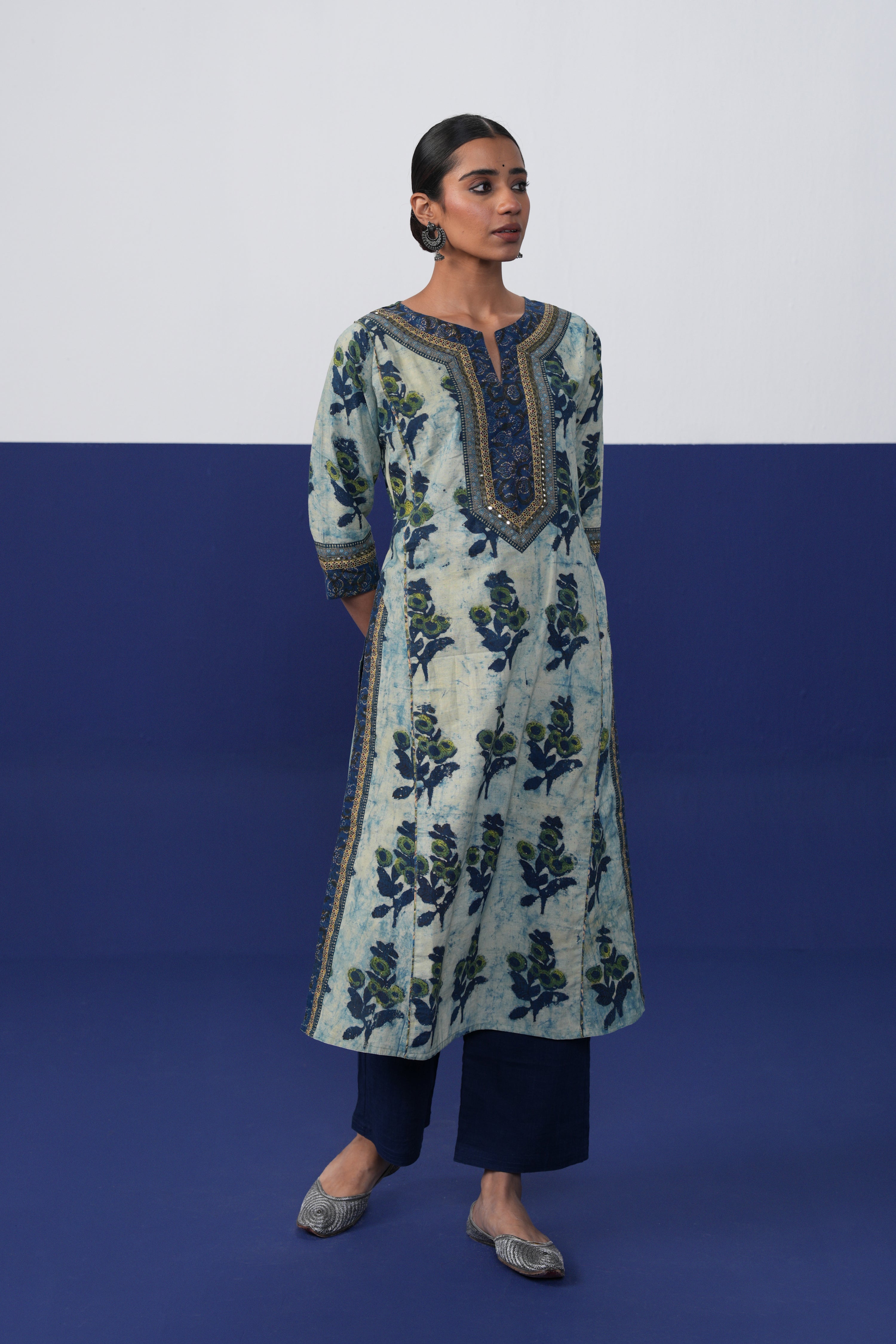 Rozana Pant Dark Blue