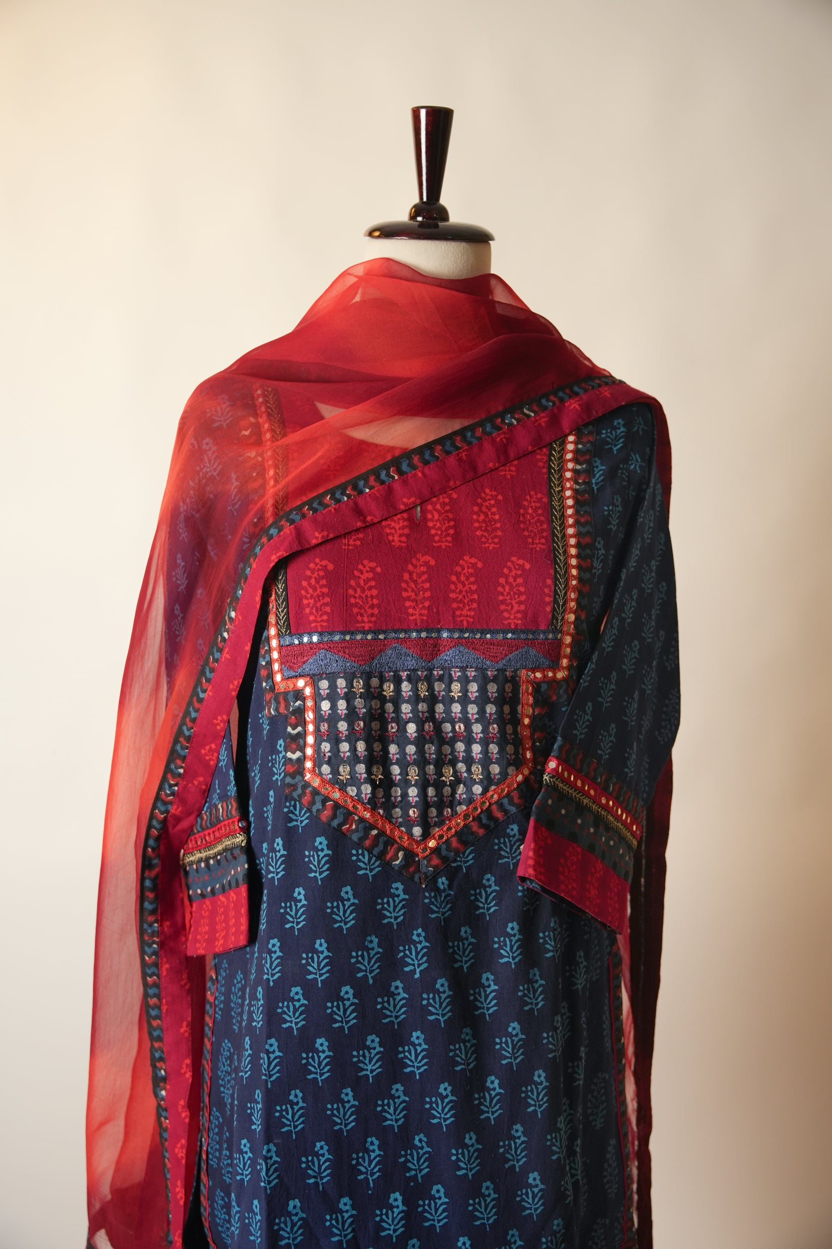 Medh Treated Chiffon Dupatta Maroon Orange