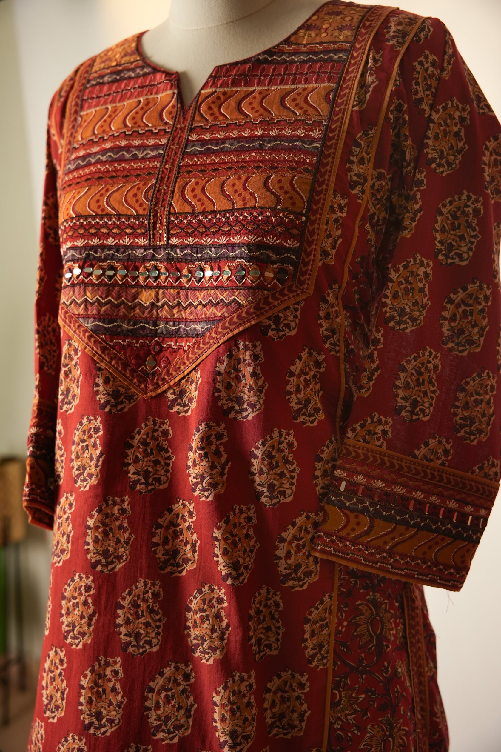 Dienne Embroidered Printed Cotton Kurta Red
