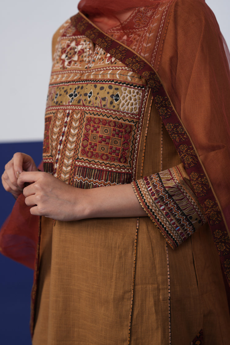 Tulsi Cotton Slub Embroidered Kurta Sand Brown