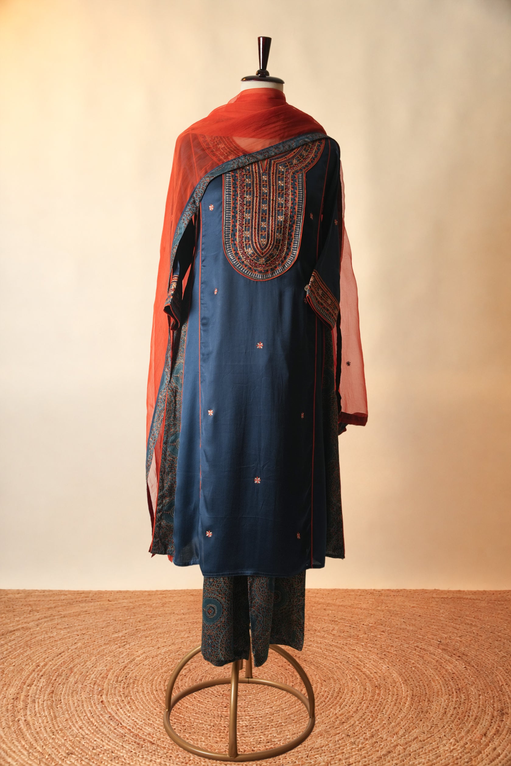 Medh Embroidered Treated Chiffon Dupatta Rust