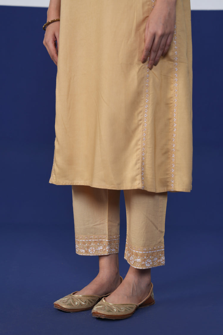 Tulsi Pant Beige