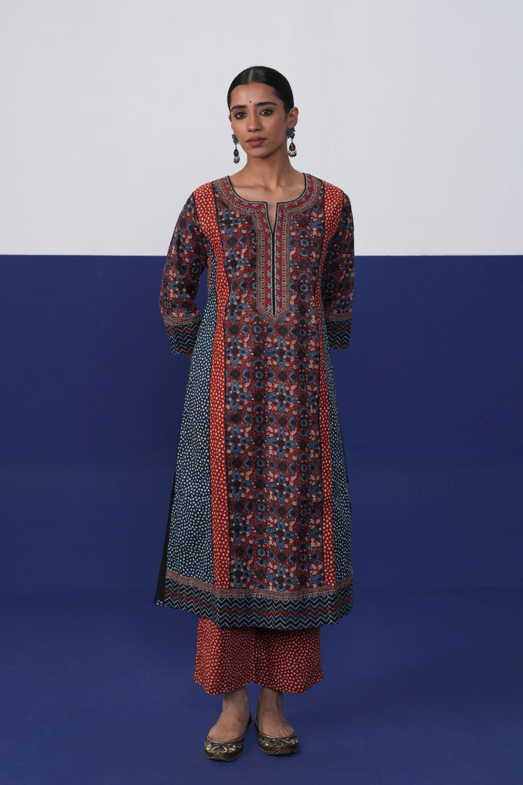 Rozana Pant Maroon