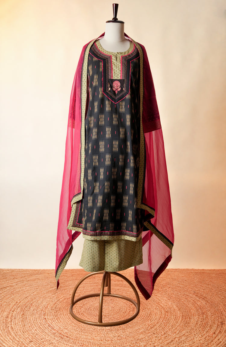 Medh Treated Chiffon Dupatta Pink