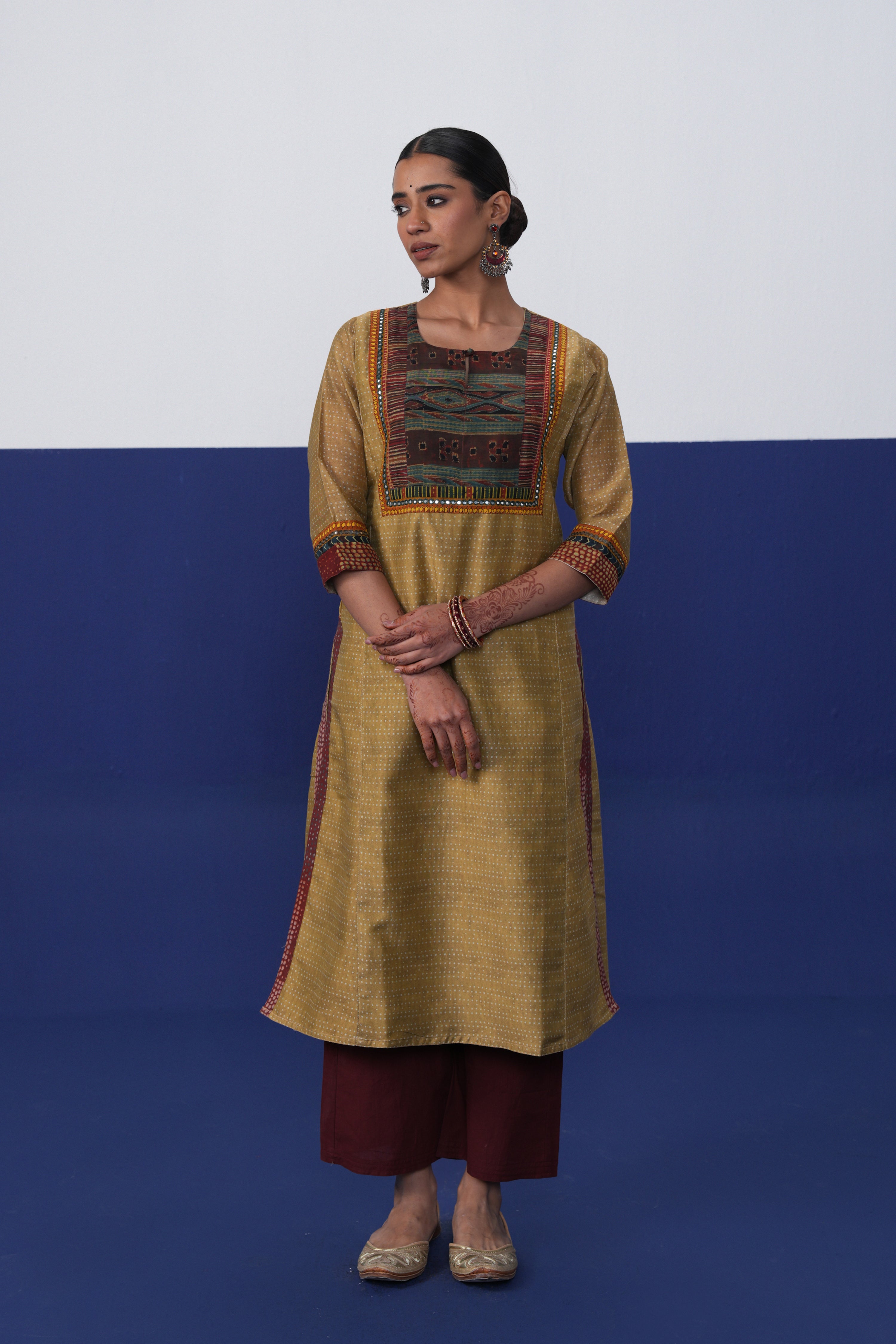 Rozana Pant Maroon