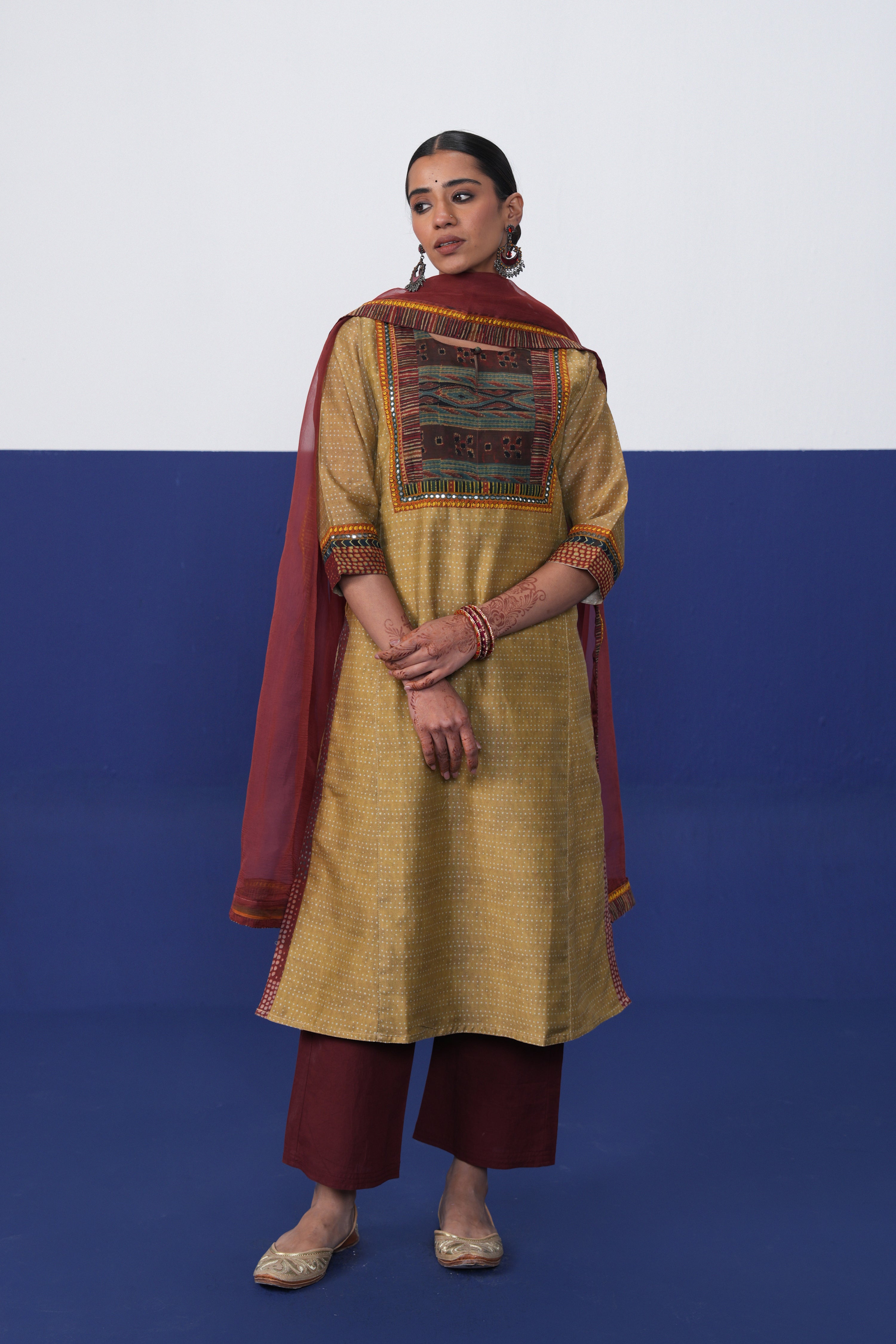 Medh Dupatta Maroon