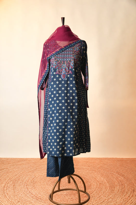 Tulsi Embroidered Ajrakh Kurta Indigo
