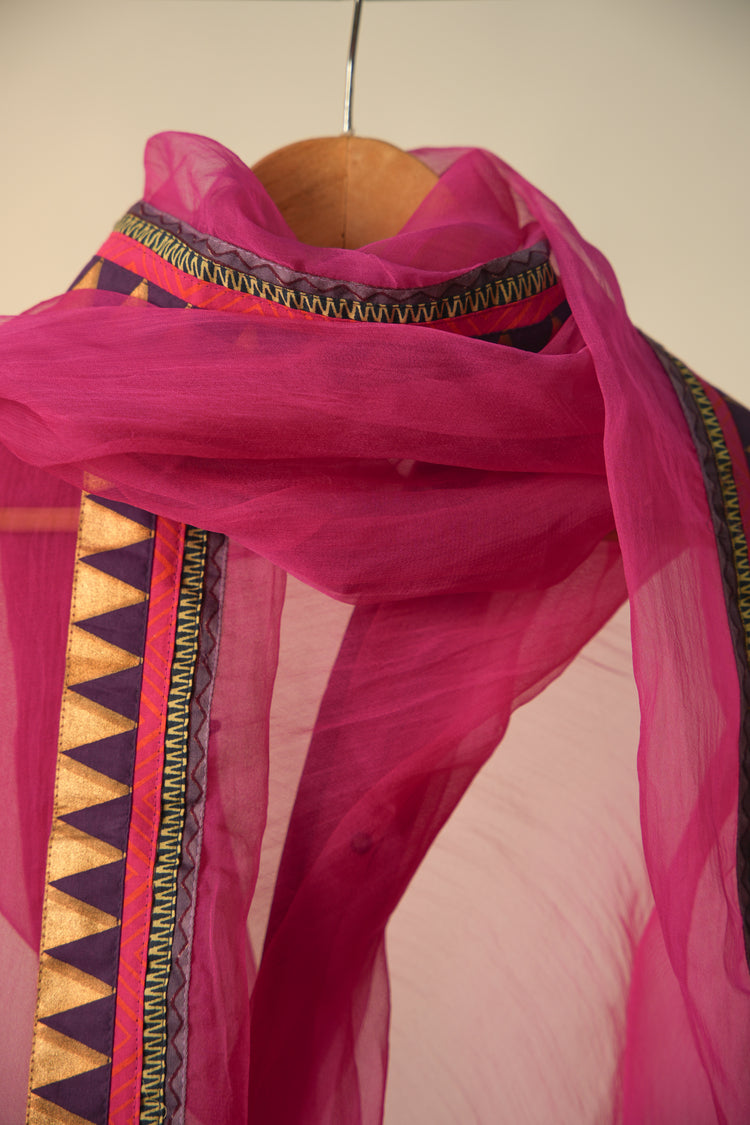 Medh Embroidered Treated Chiffon Dupatta Pink