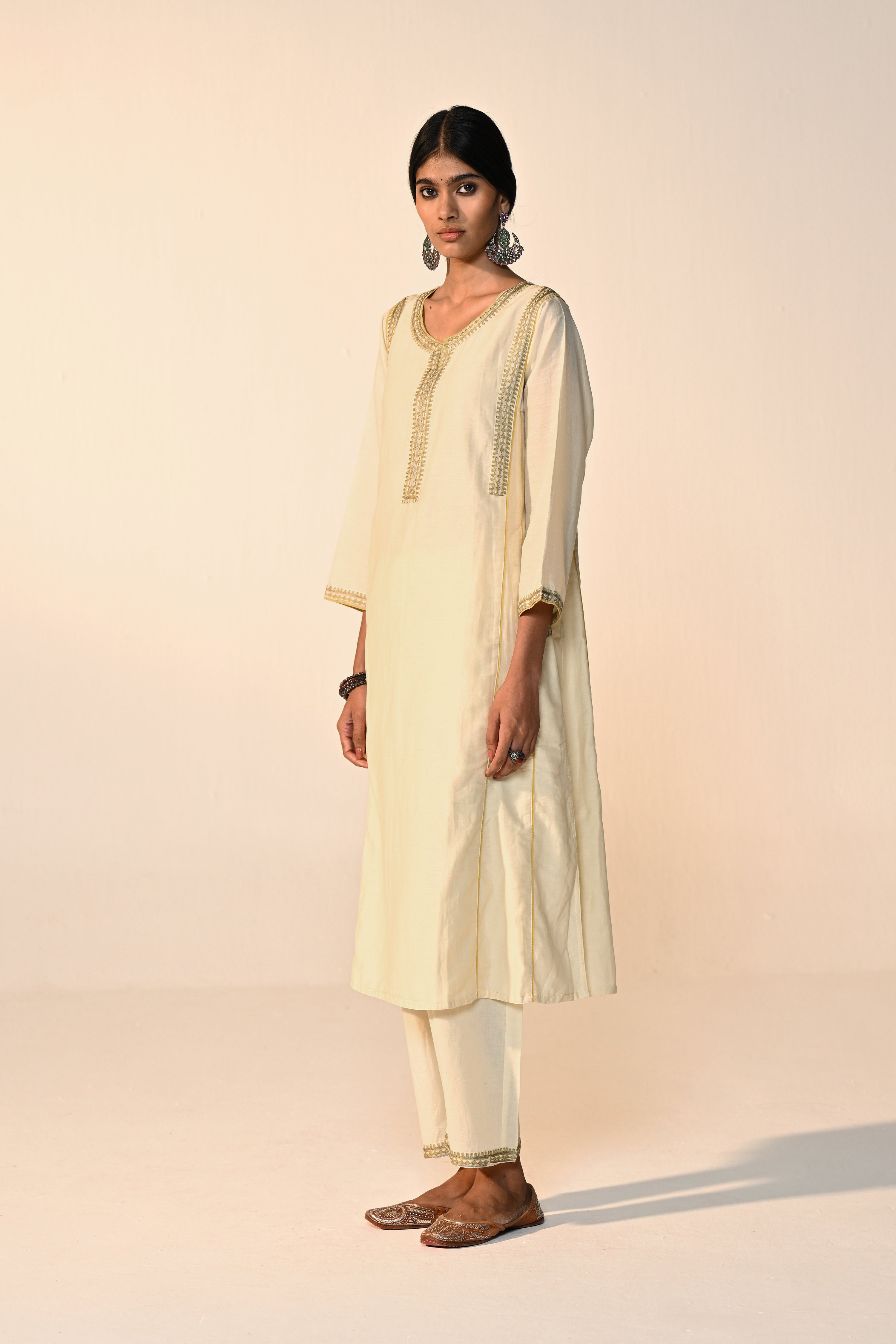 Tulsi Chanderi Solid Kurta Cream (Set Of 3)
