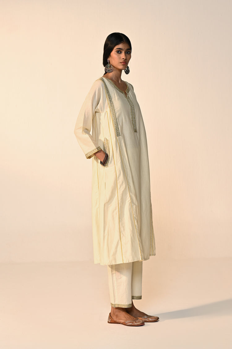 Tulsi Chanderi Solid Kurta Cream (Set Of 3)