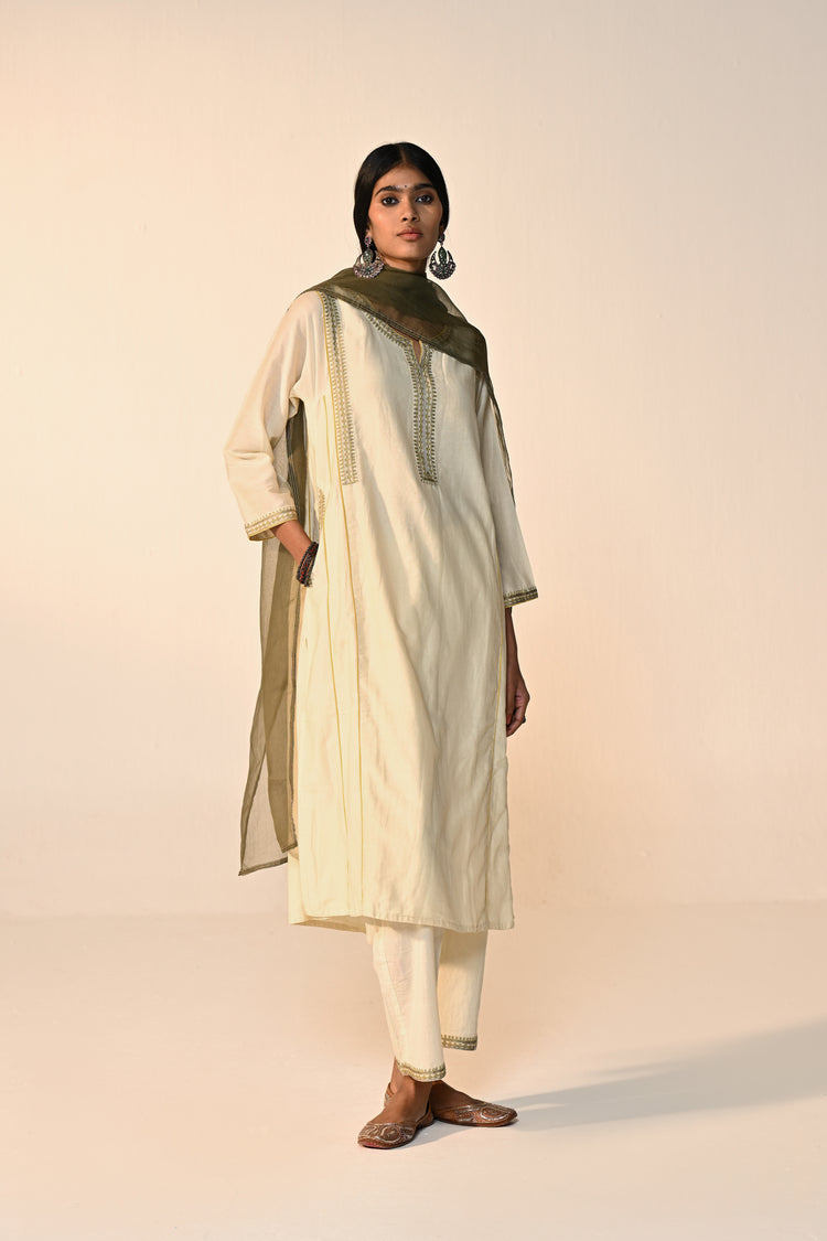 Tulsi Chanderi Solid Kurta Cream (Set Of 3)
