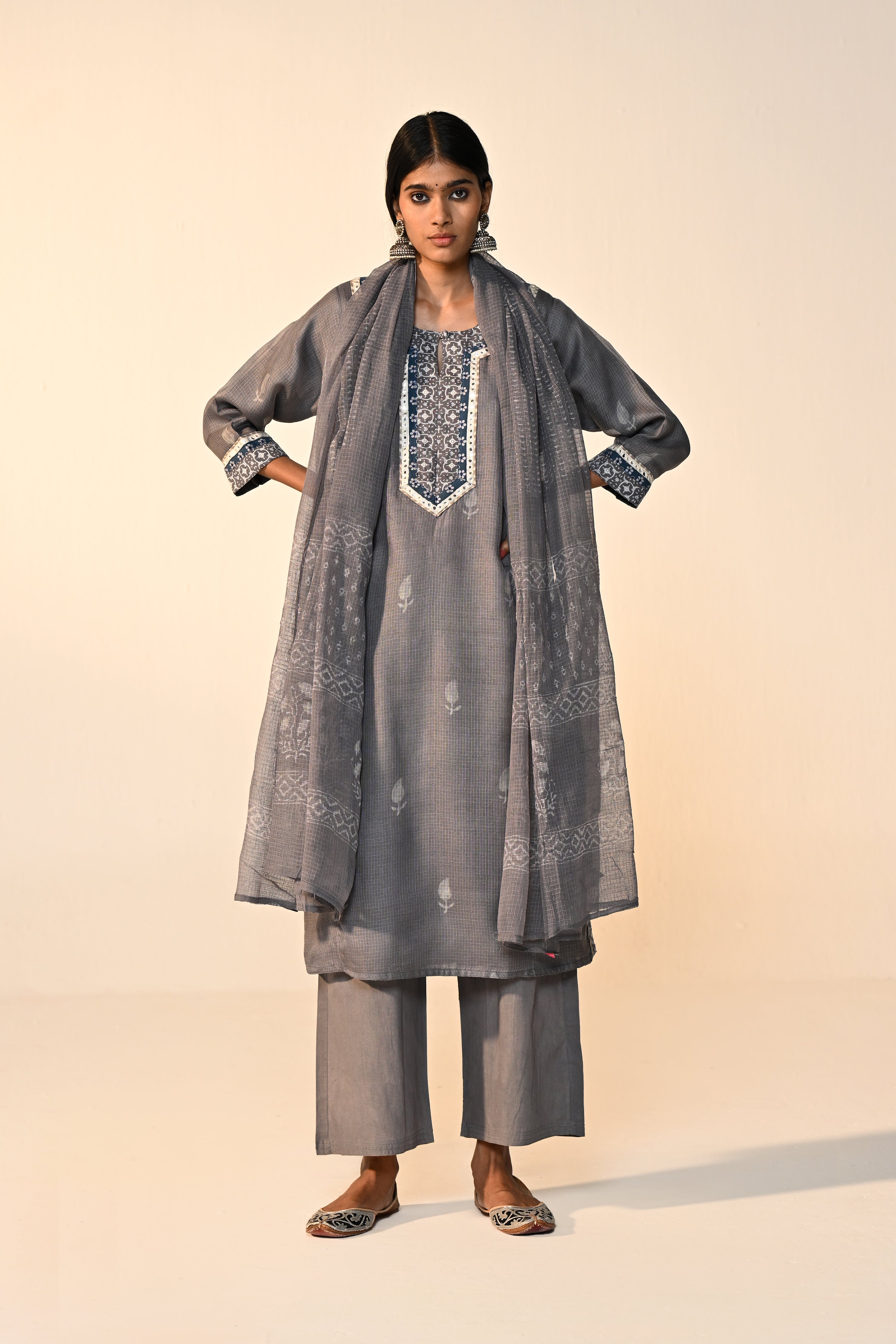 Medh Kota Cotton Dupatta Grey