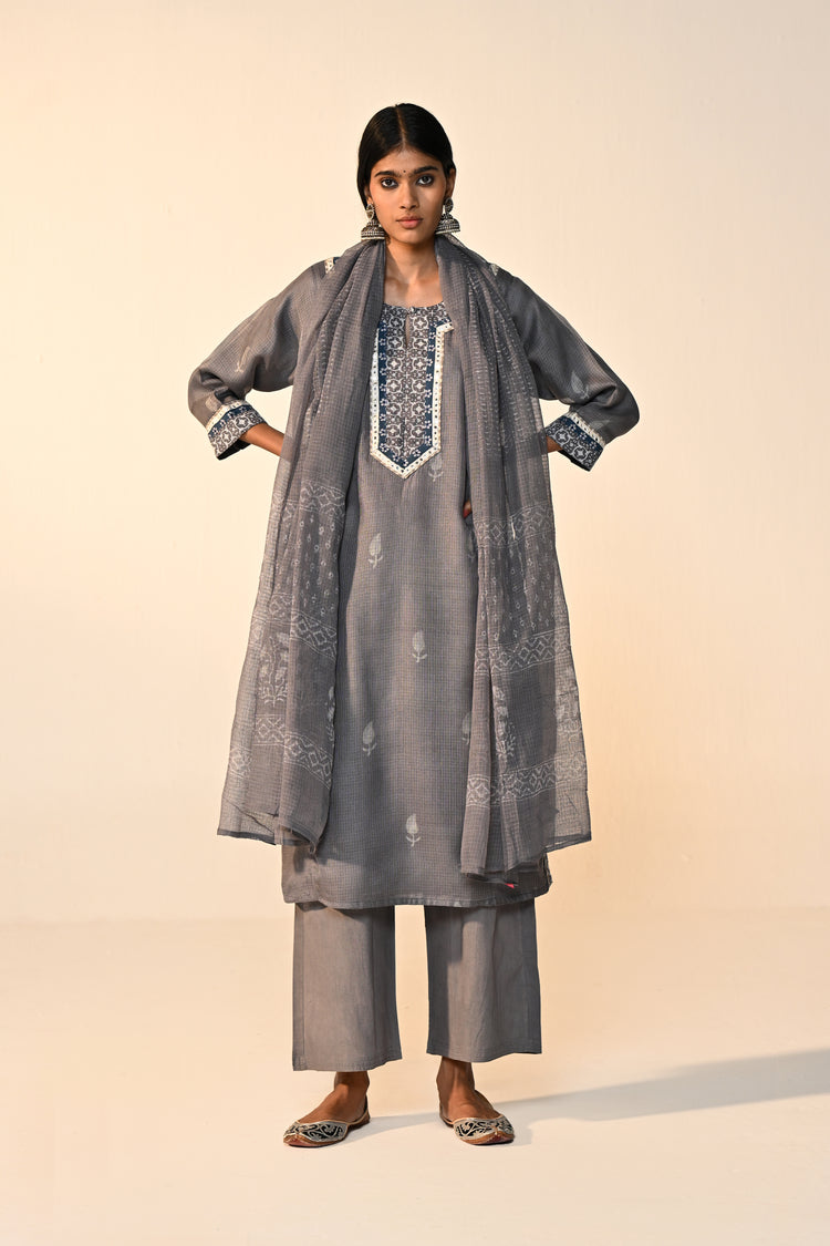 Rozana Kota Silk Printed Kurta Grey (Set Of 2)
